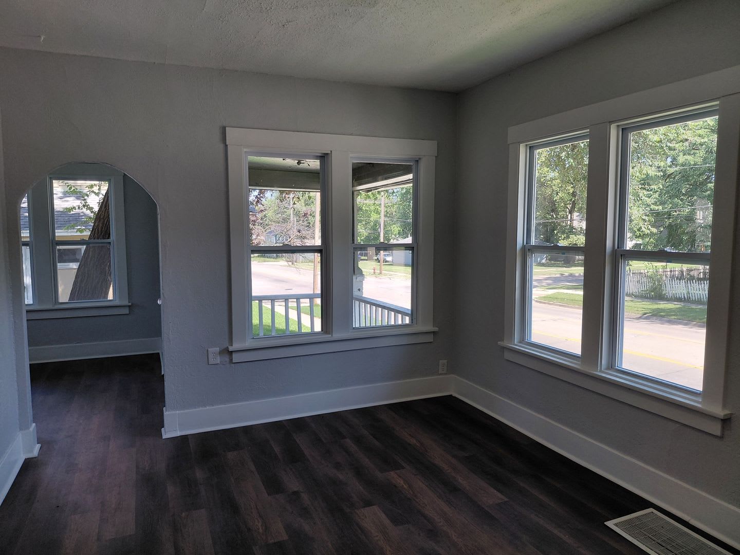 Fully Remodeled Home For Rent – photo 5