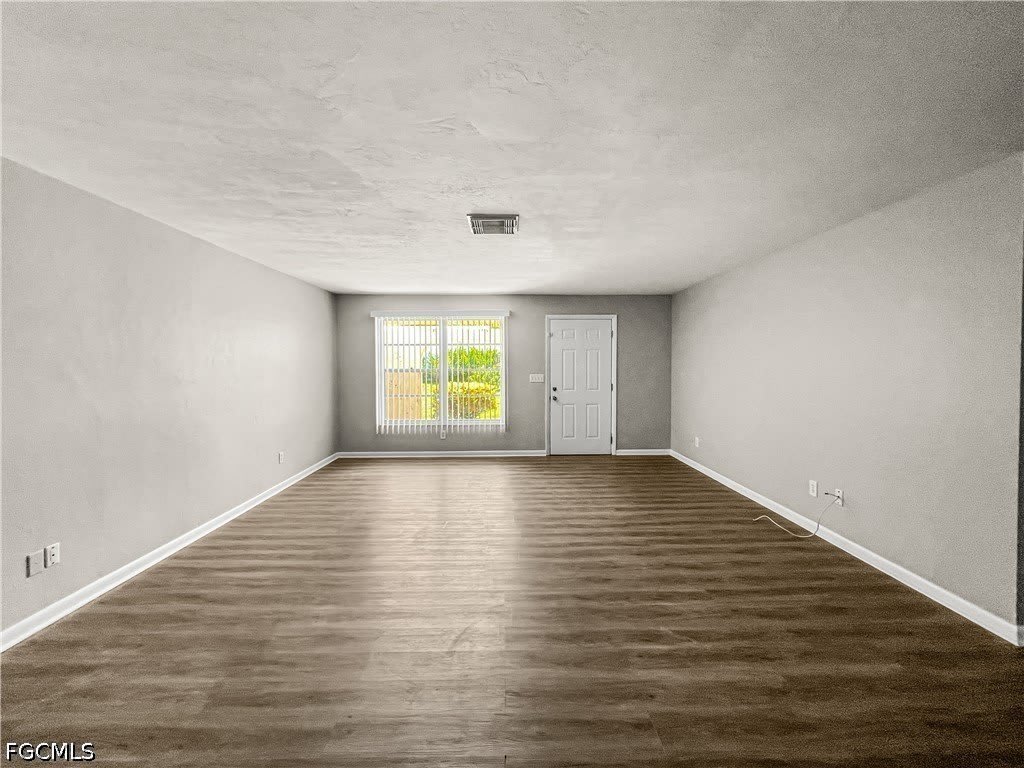 4511 SE 5th Place – photo 4