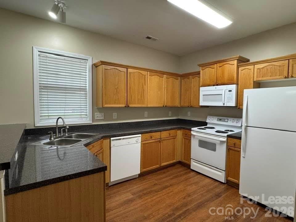 21404 Aftonshire Drive – photo 3