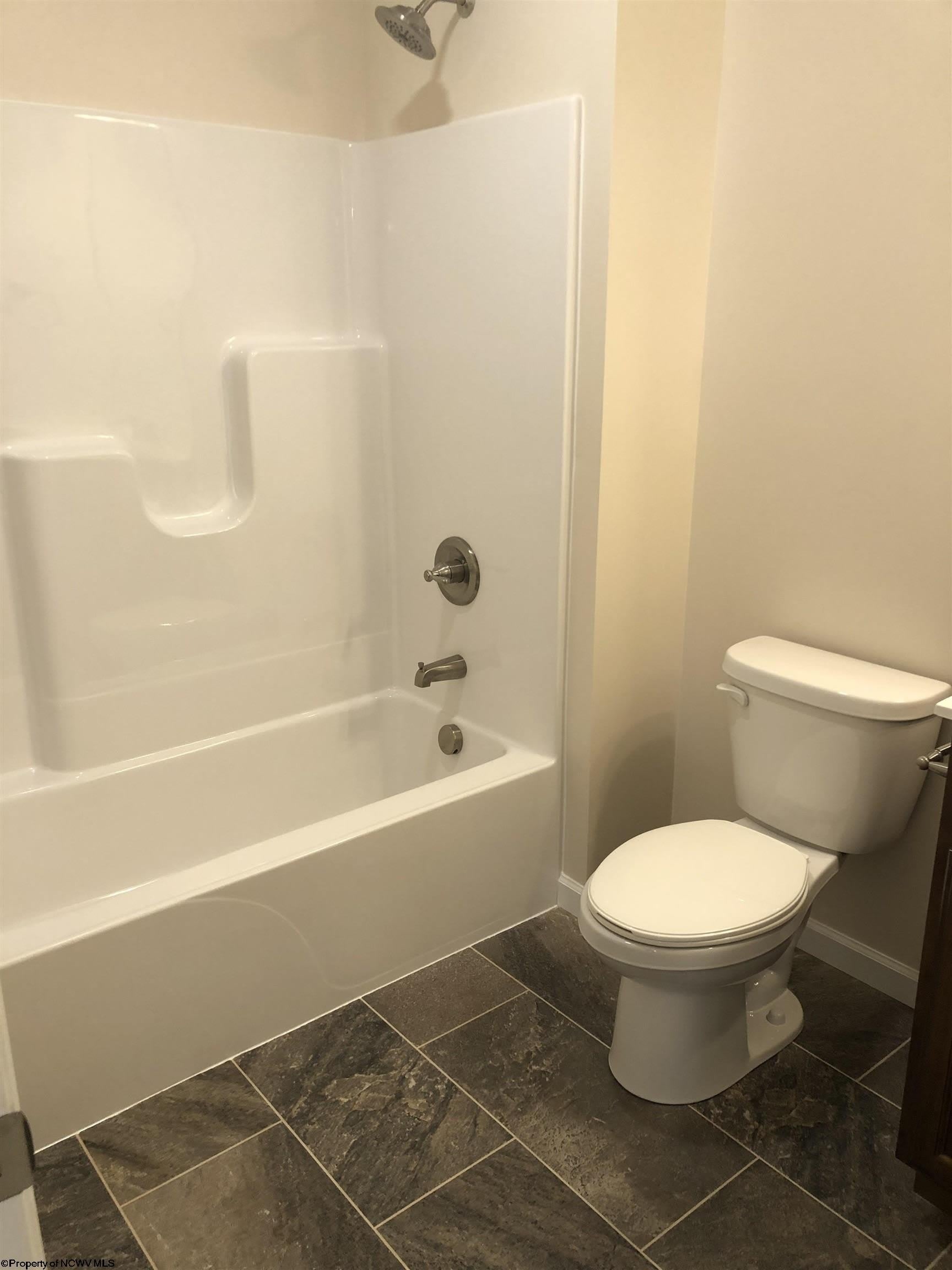 40 Summers Ridge Road – photo 5