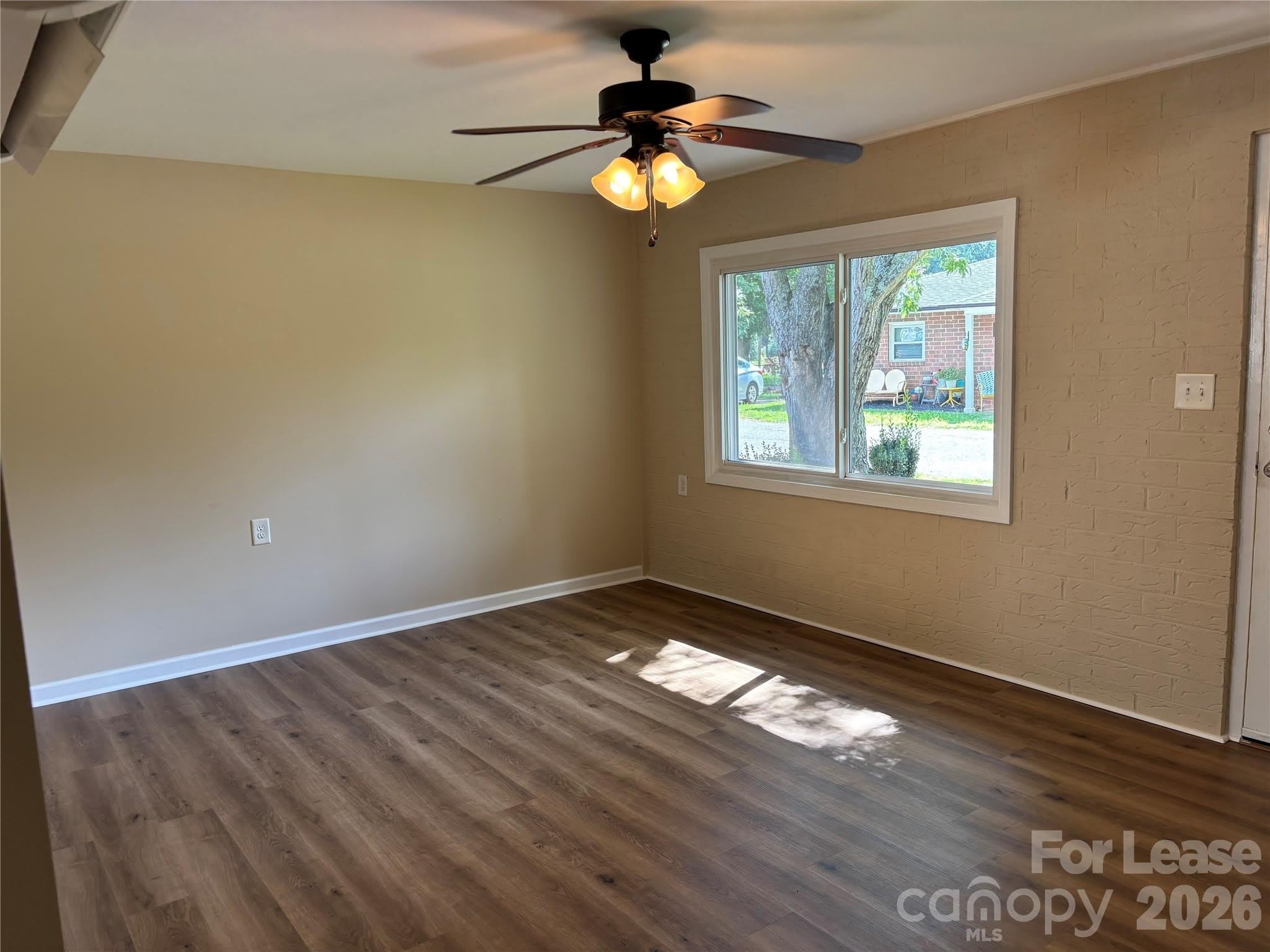 204 Westview Drive – photo 2