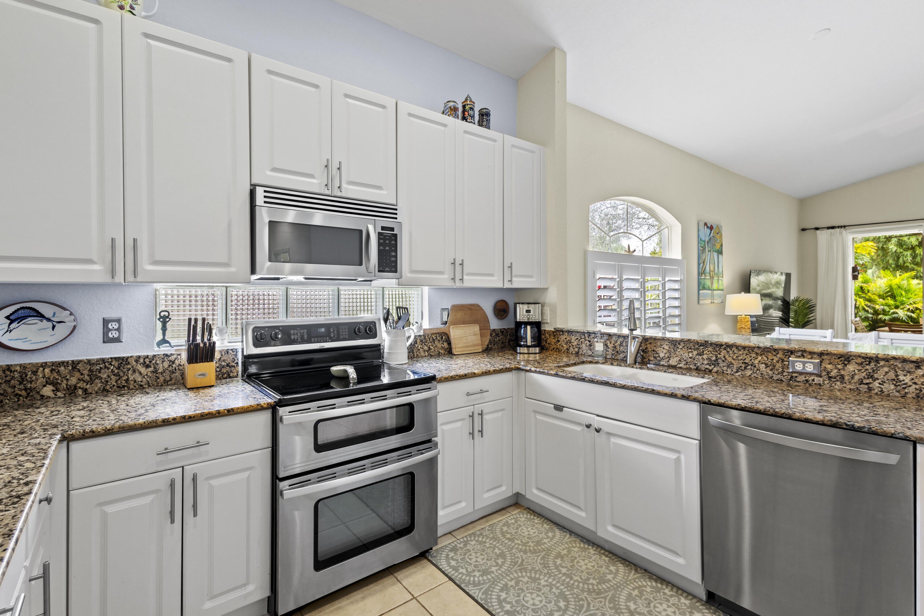 7085 SE CRICKET Court – photo 3