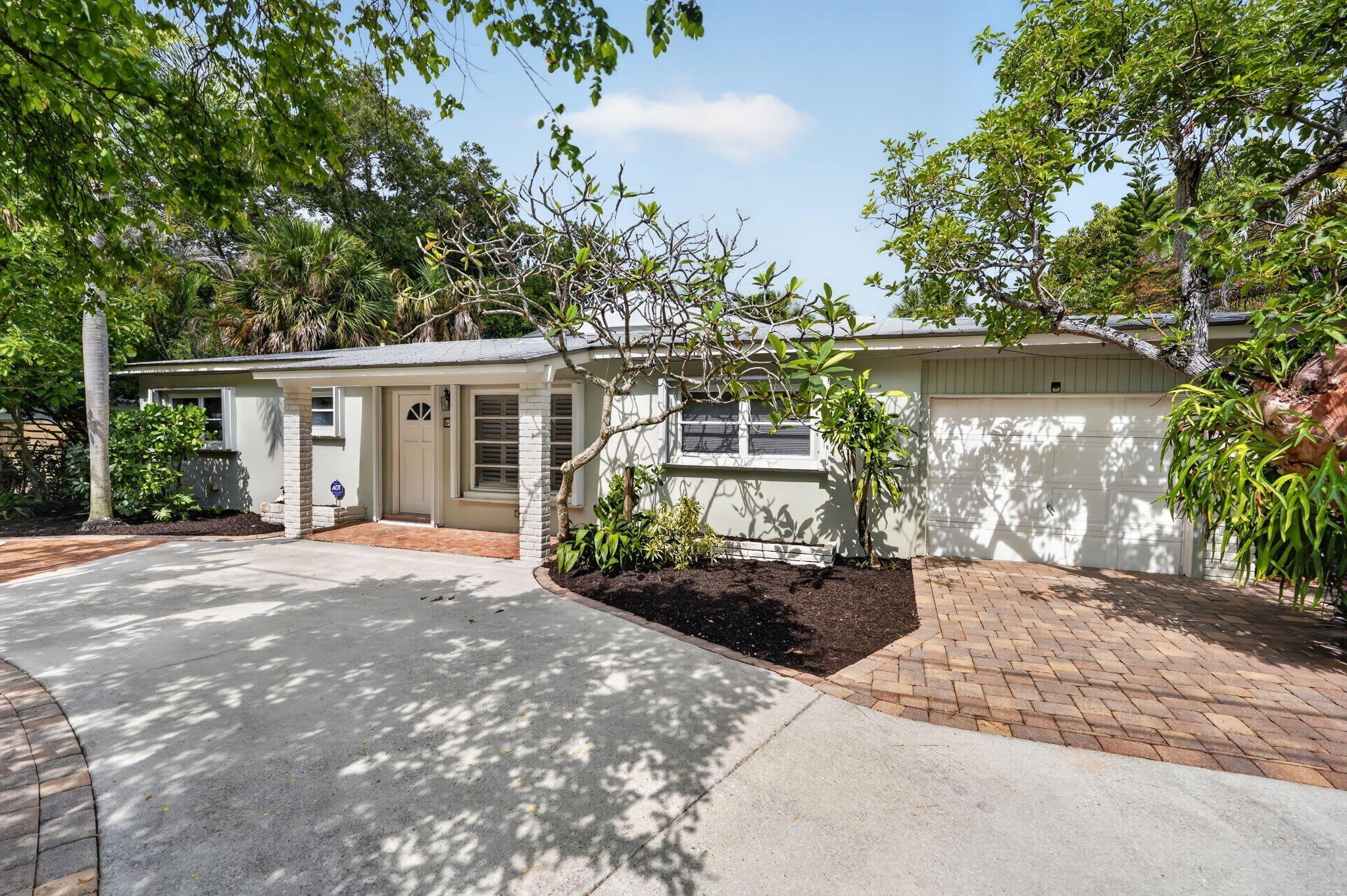 606 Paulina Road – photo 1