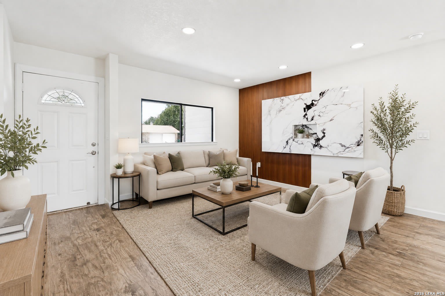 504 Willow Dr – photo 5