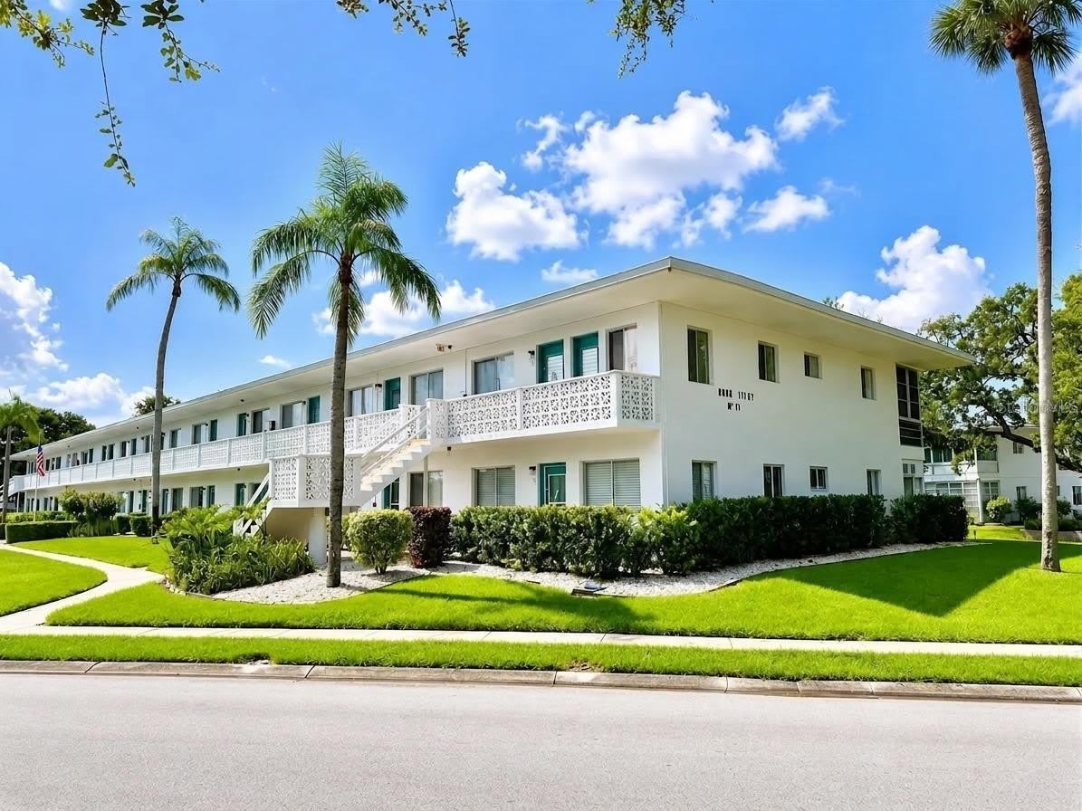 8305 111TH Street – photo 2