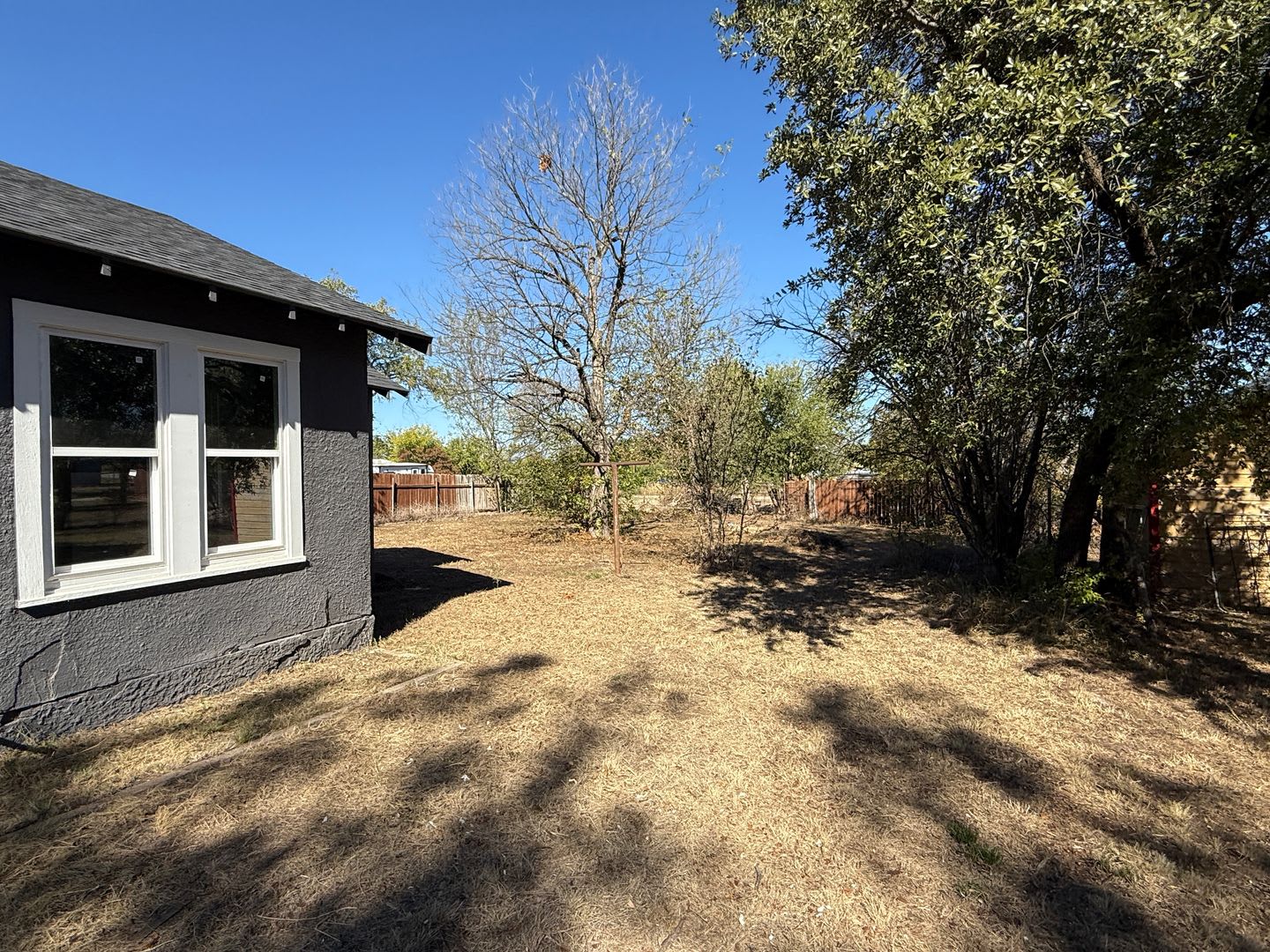 Newly Remodeled Home in Coleman – photo 5