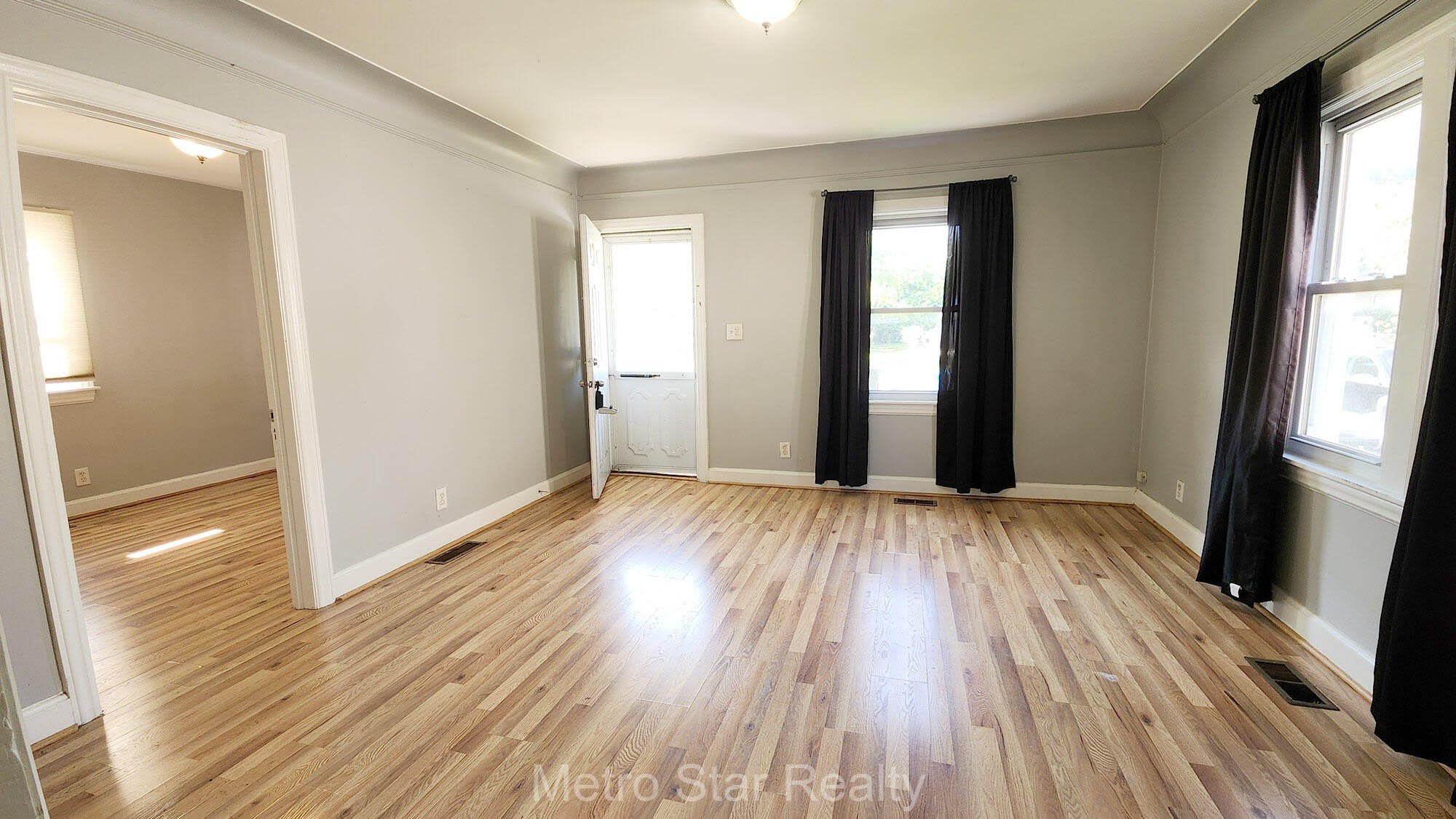 353 W Brockton Avenue – photo 5