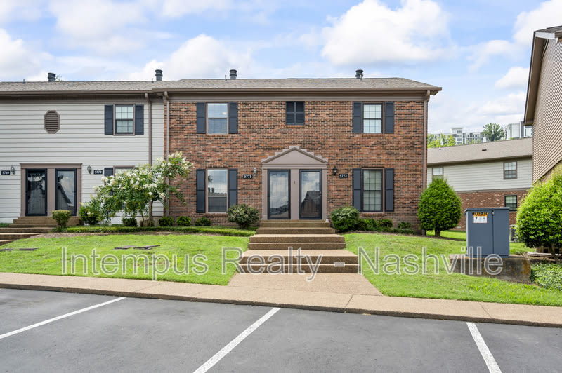 5771 Brentwood Trce – photo 2