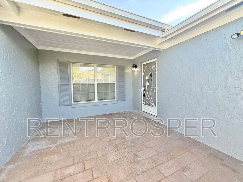 1739 Lake Marion Dr – photo 2