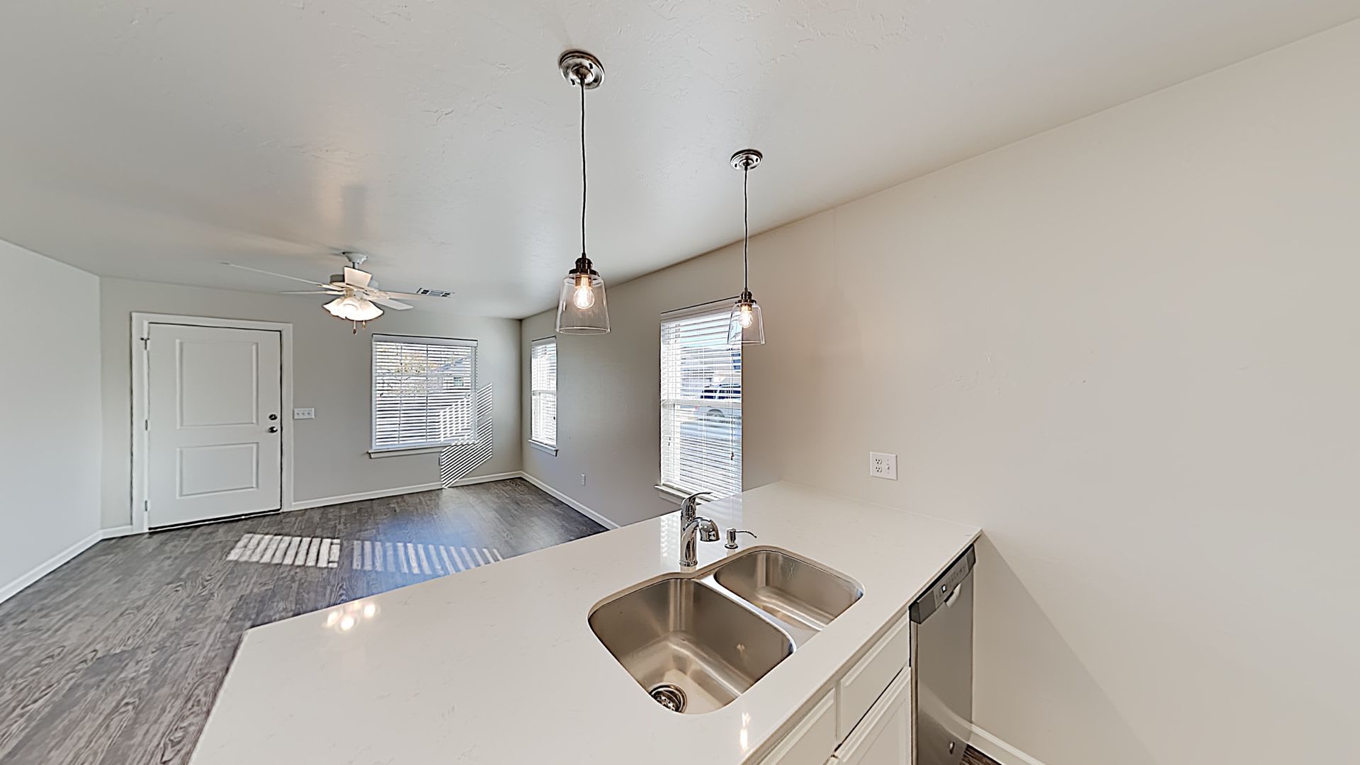 2 Bedroom 2 Bath 1 Car Garage Duplex Close To Tinker AFB – photo 5