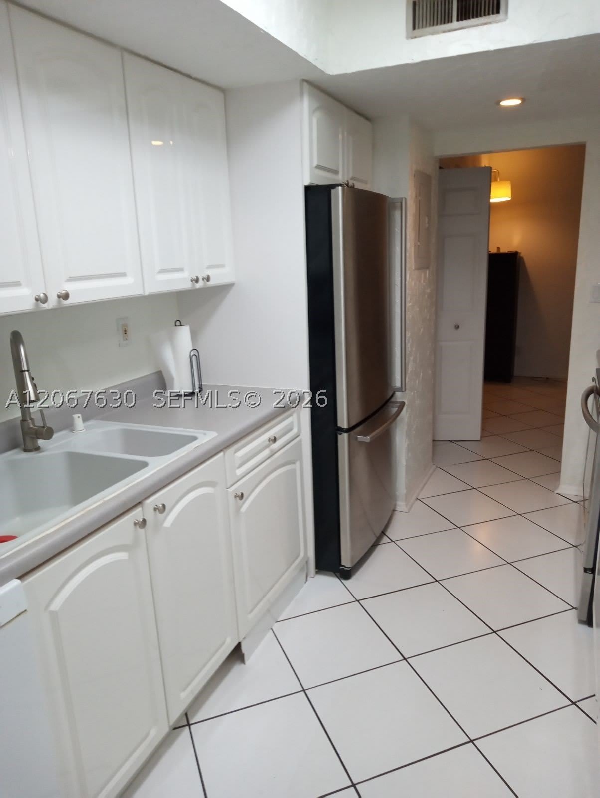 2700 Riverside Dr – photo 5