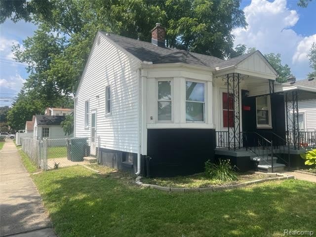 21301 Audette Street – photo 2
