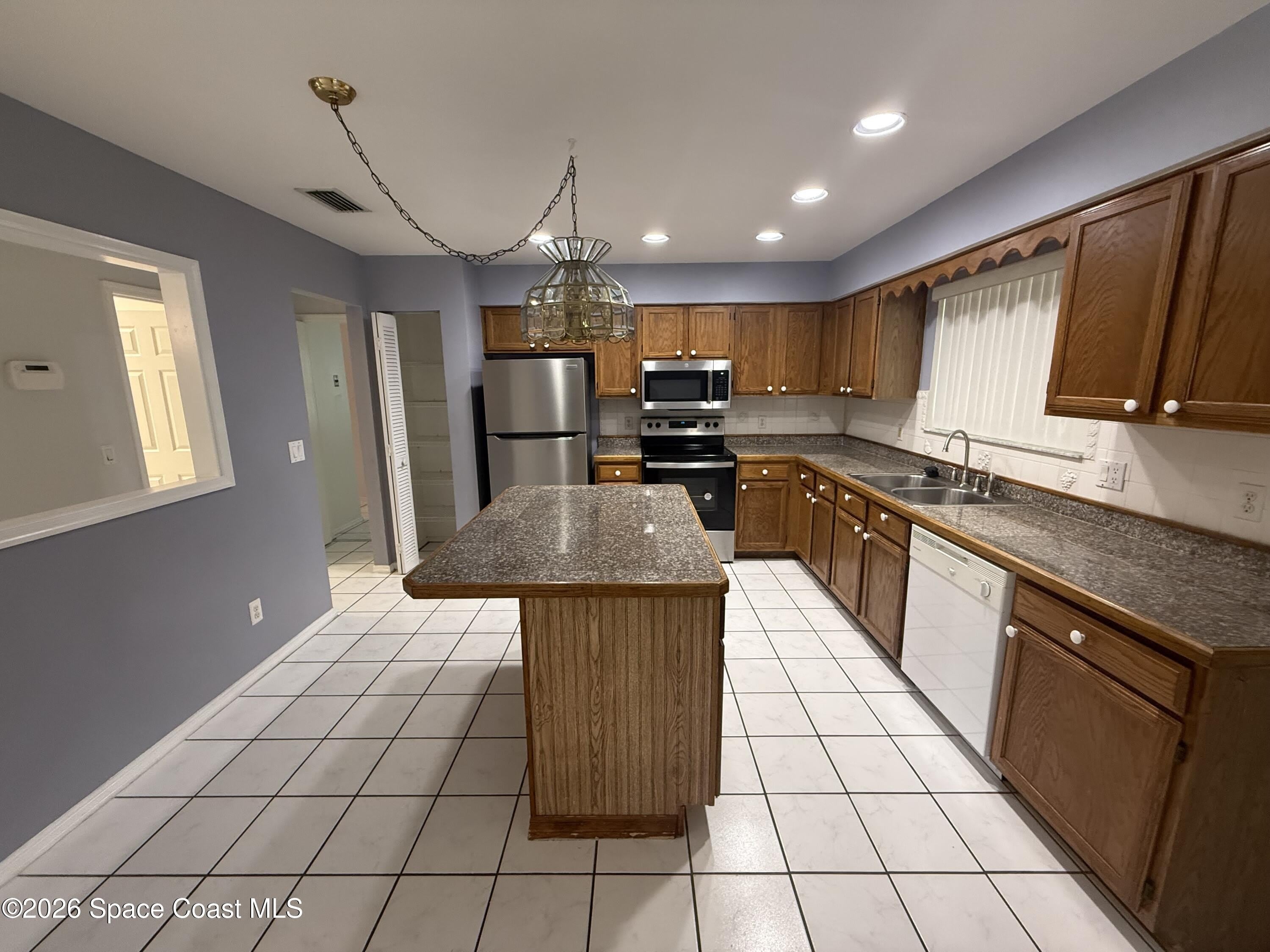 1506 Heartwellville Street NW – photo 4