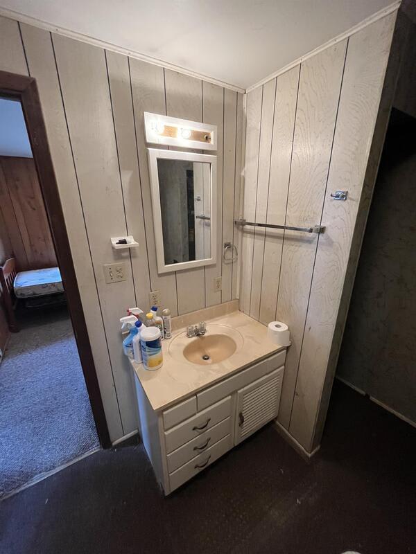 226 Beaver Avenue Northeast – photo 3
