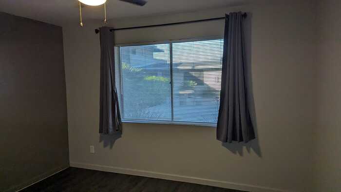 2326 East Pinchot Avenue – photo 2