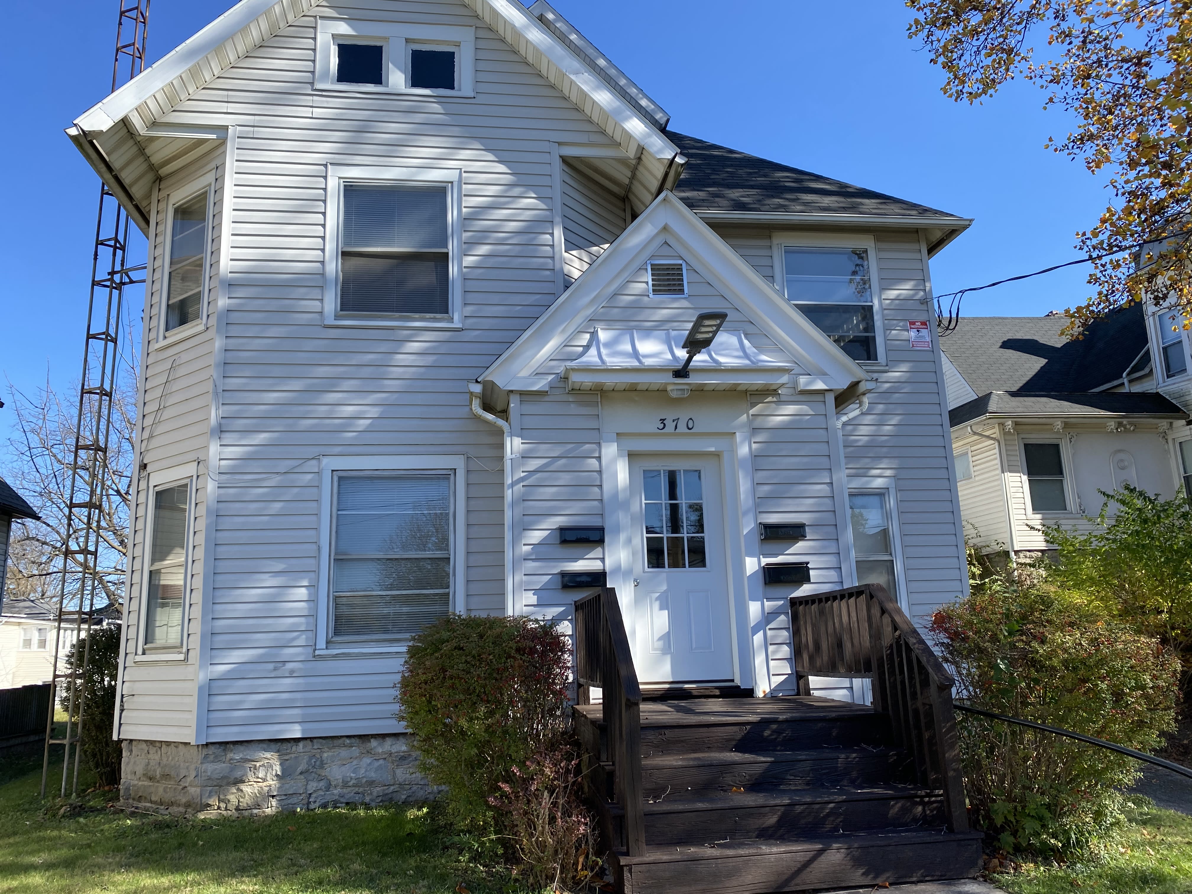 370 S State St – photo 1
