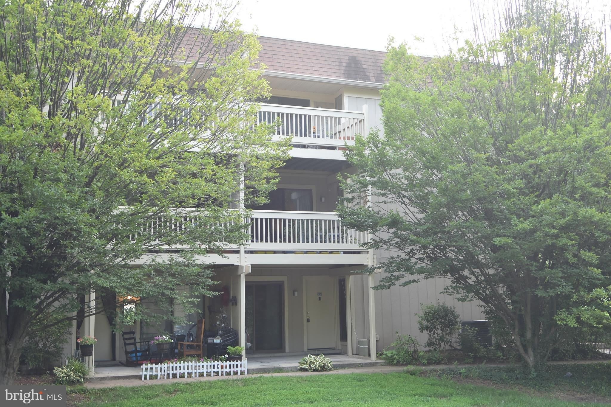 5765 REXFORD Court – photo 4