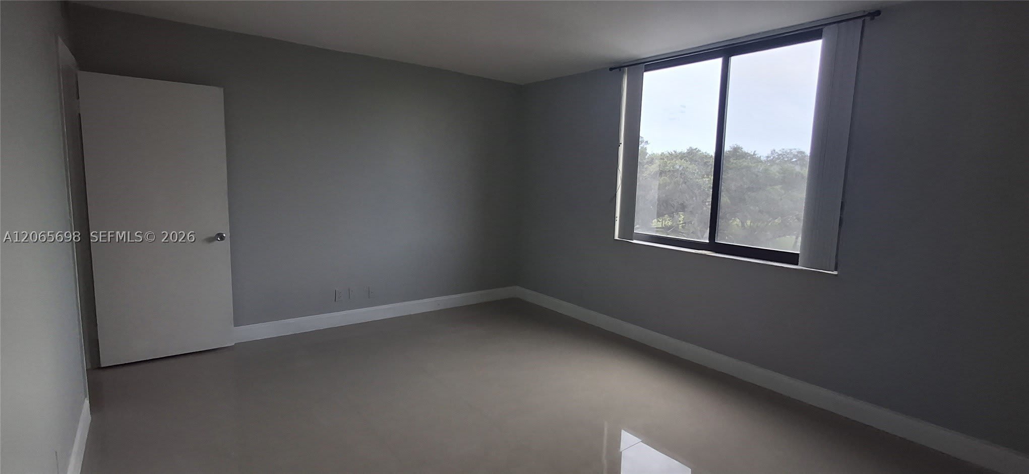 901 Hillcrest Dr – photo 5