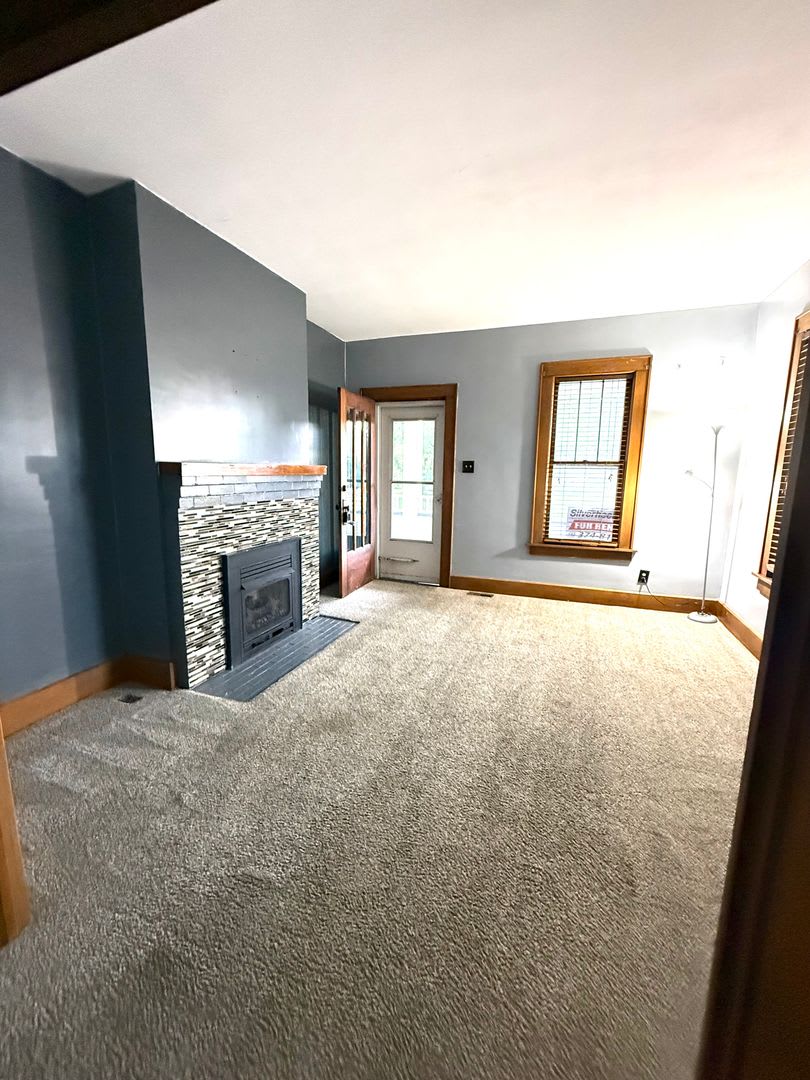 Cute and Cozy 2 bed/1 bath home in Marietta, Ohio – photo 2