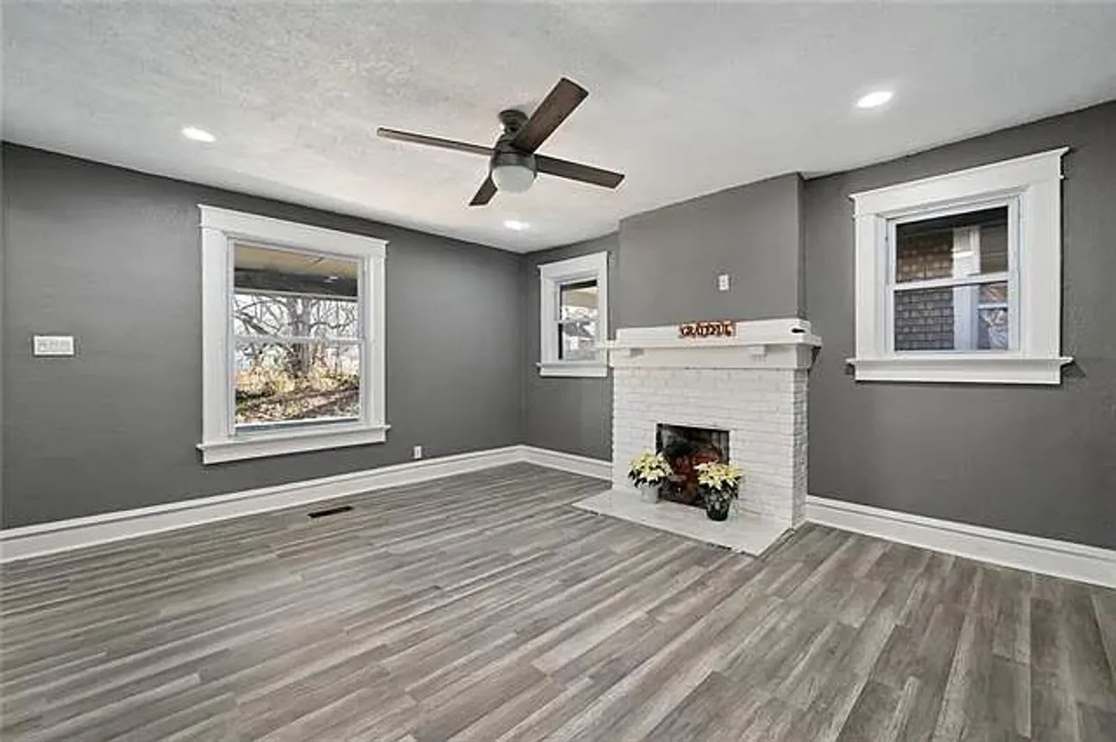 3 bedroom rent ready!!!1 – photo 5