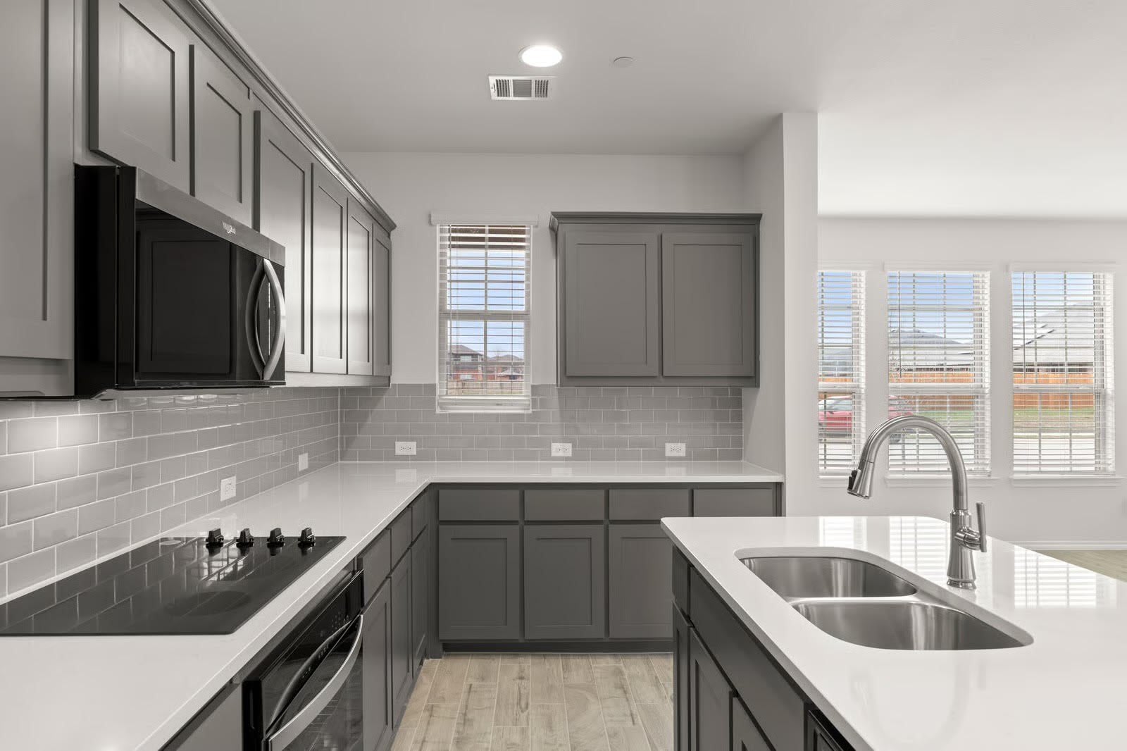 4511 Avion Drive – photo 4