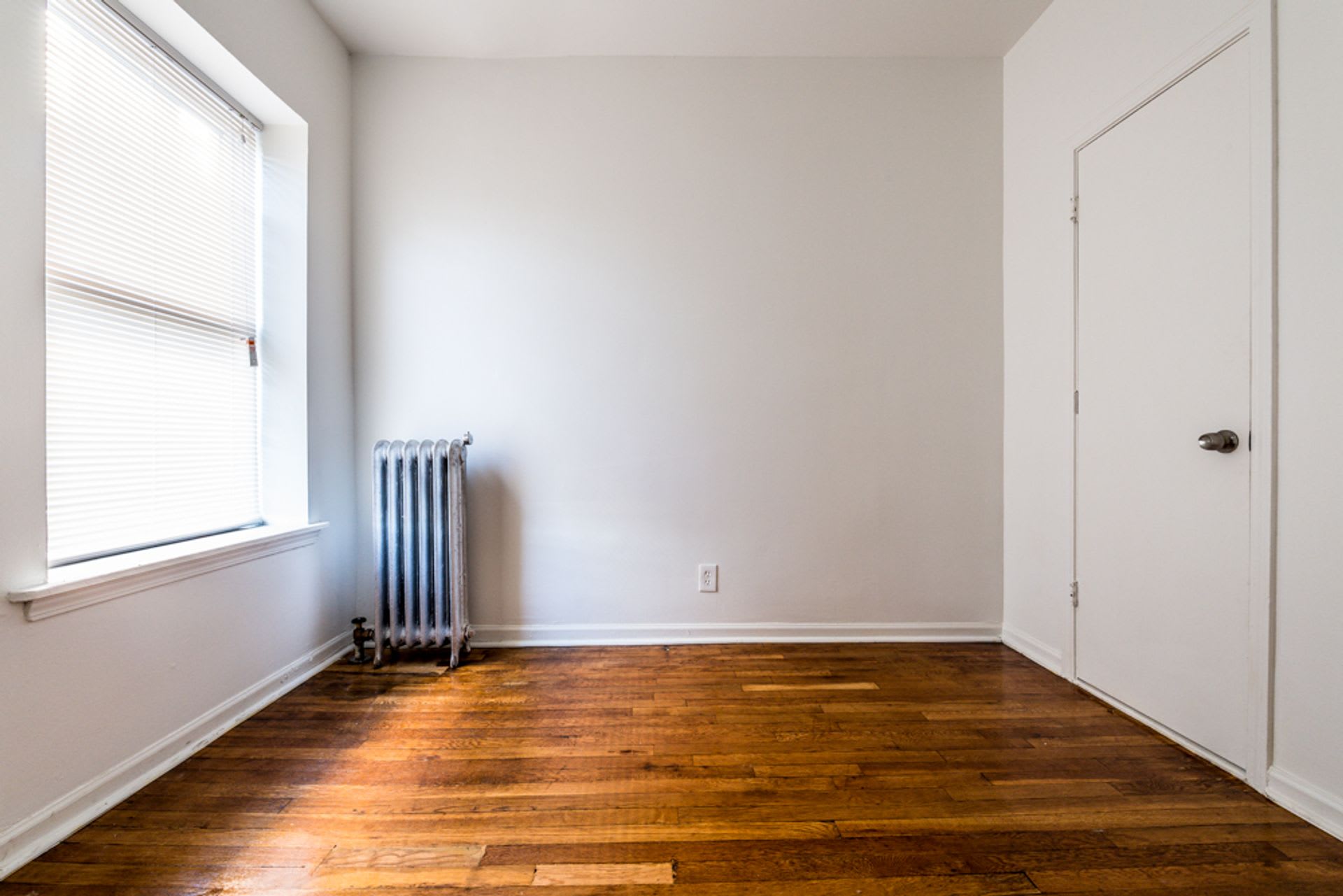 400 S Laramie Ave – photo 3