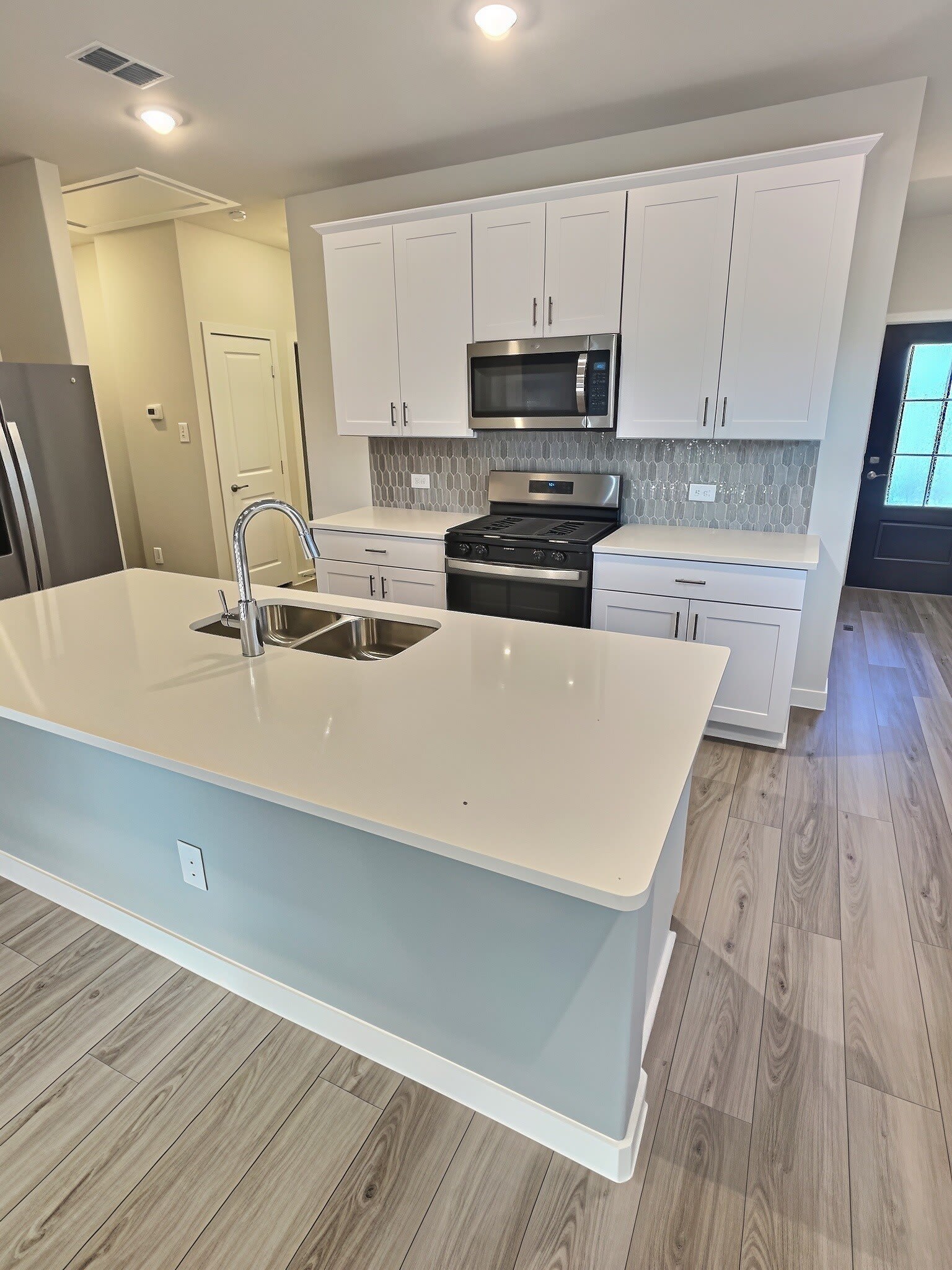 6202 Emery Hill Drive – photo 4