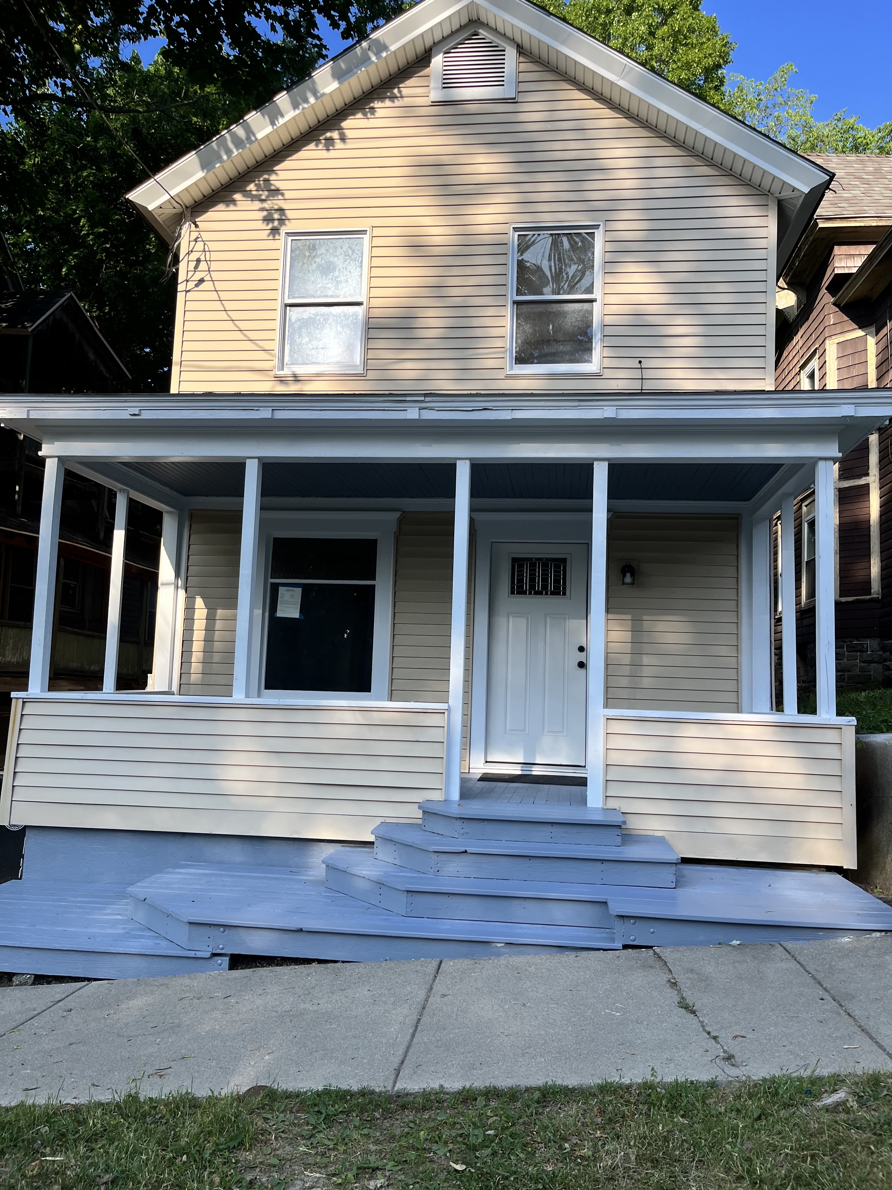 1 Monroe Heights – photo 1