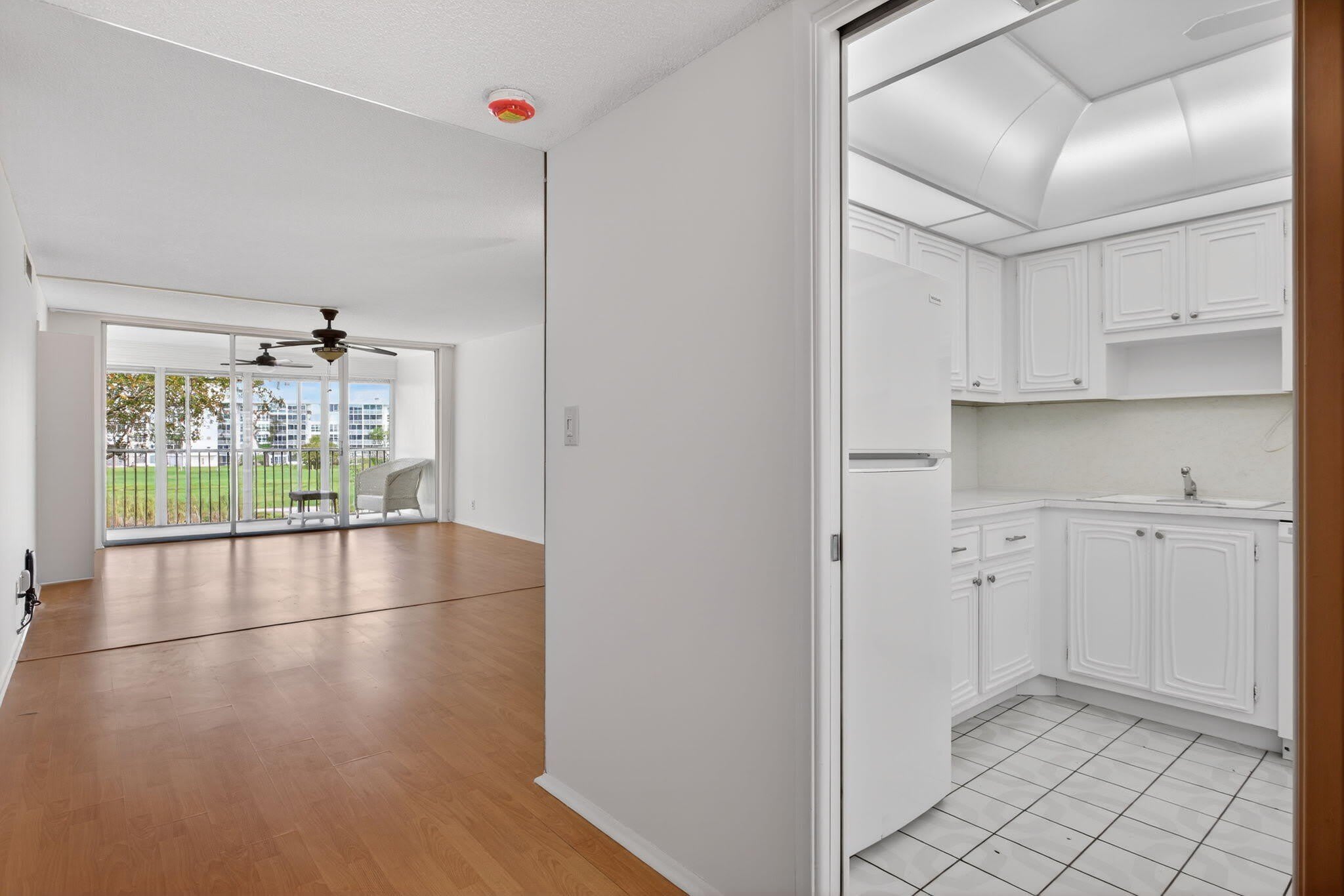 2651 S Palm Aire Drive – photo 3