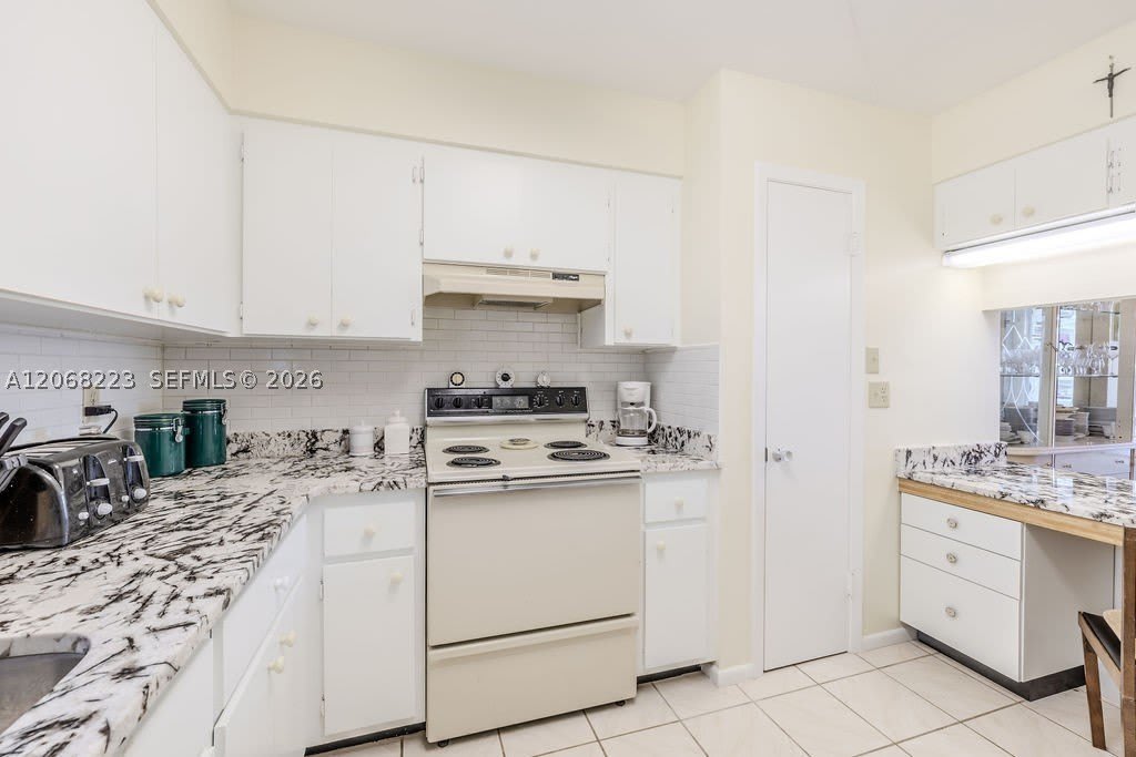 2333 Indian River Blvd – photo 5