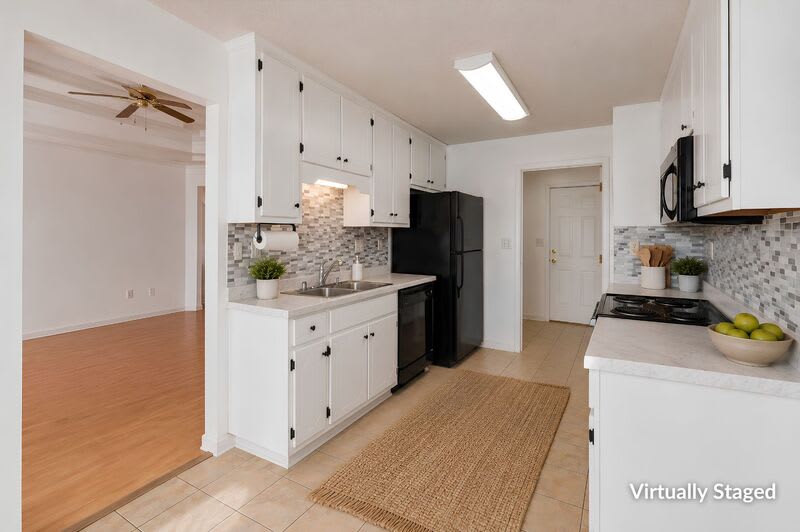 290 Stone Hill Drive – photo 4