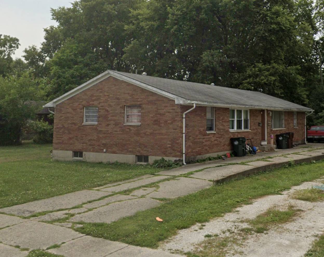 100-102 West Lindberg Drive – photo 1