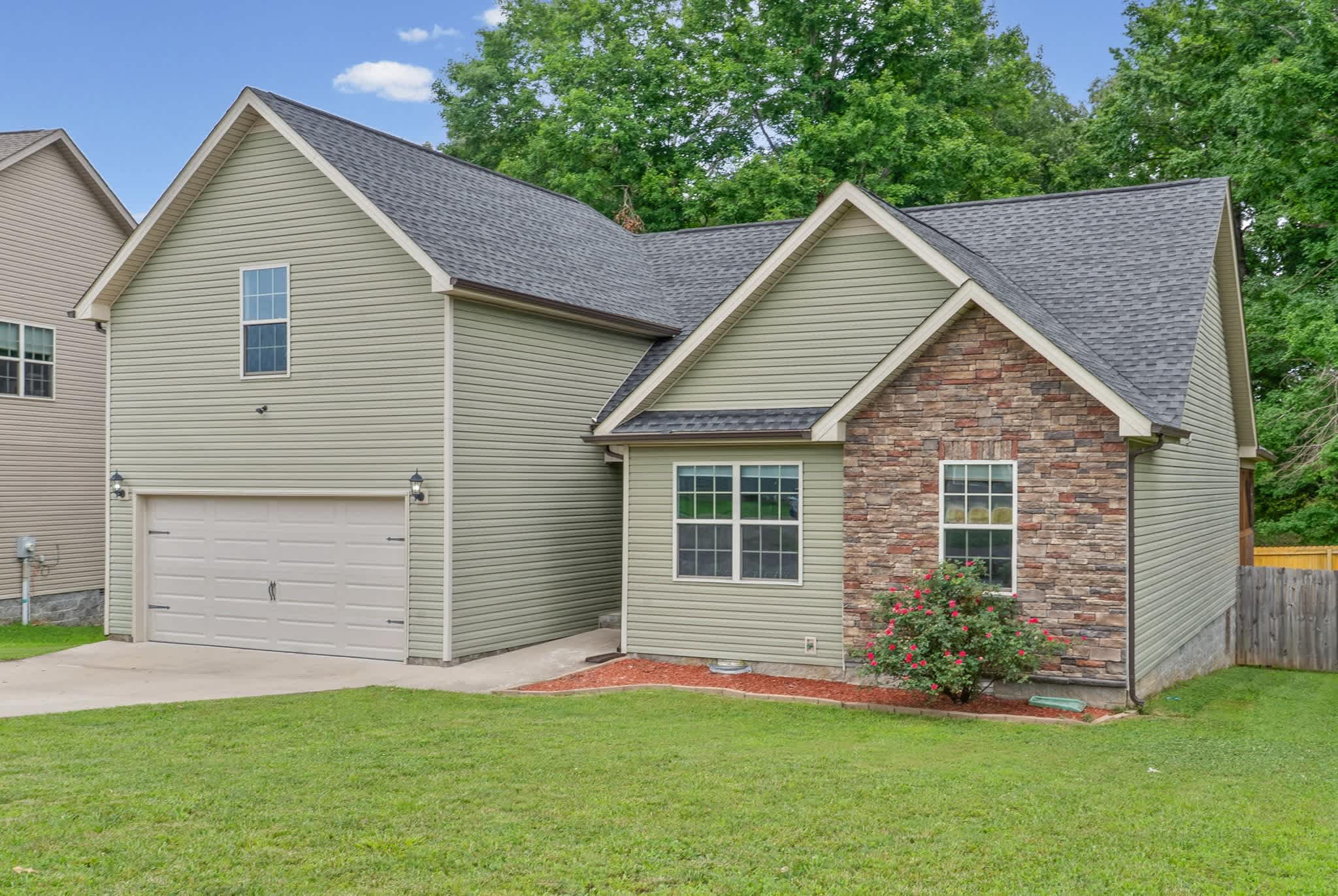 125 Sycamore Hill Drive – photo 2