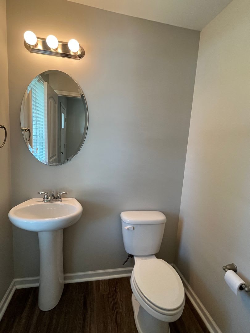 3 BR 2 1/2 Bath, Just a Short Distance to Swamp Rabbit and Downtown Greenville! – photo 5