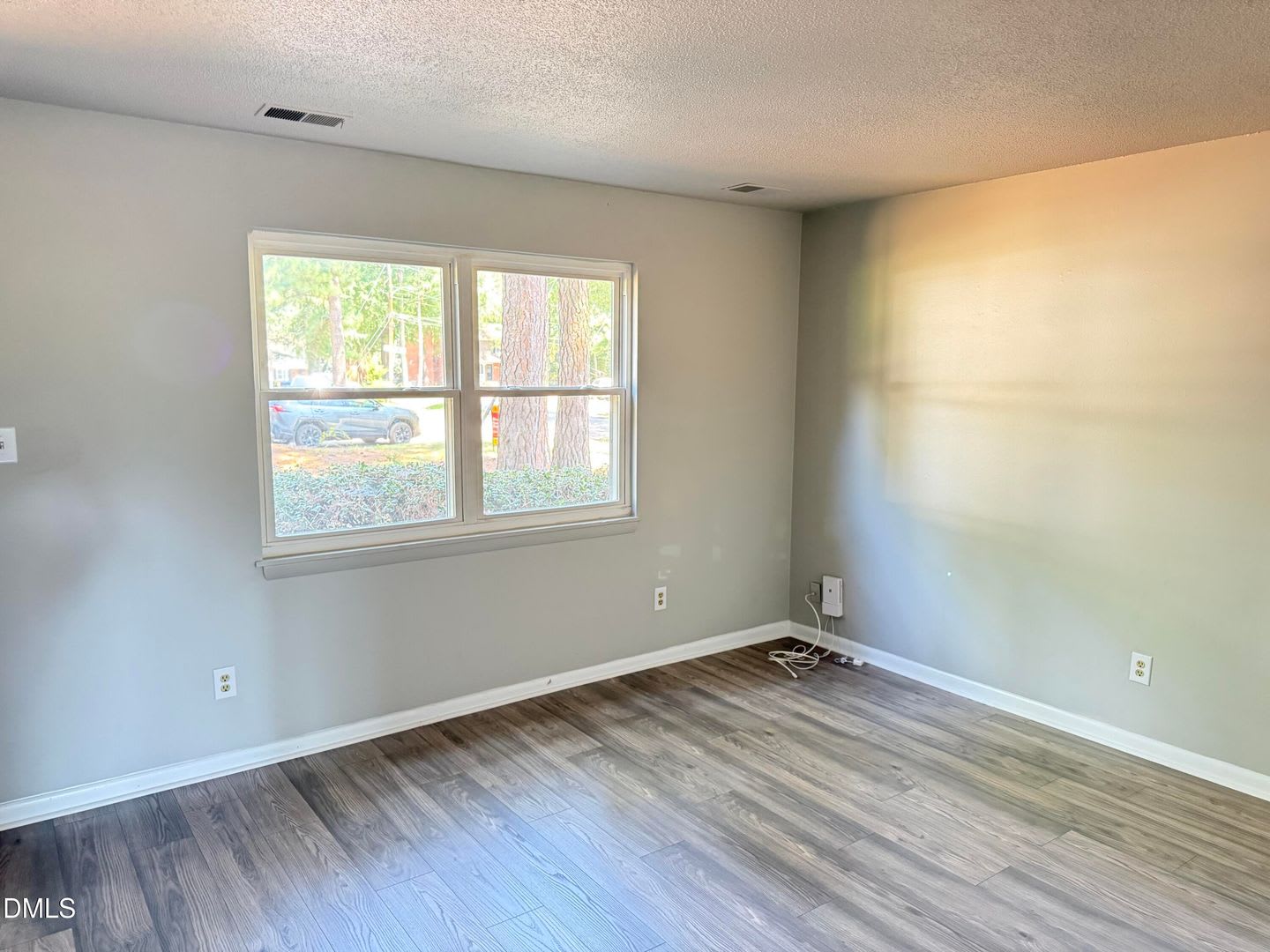 4401 Bleeker Court – photo 3