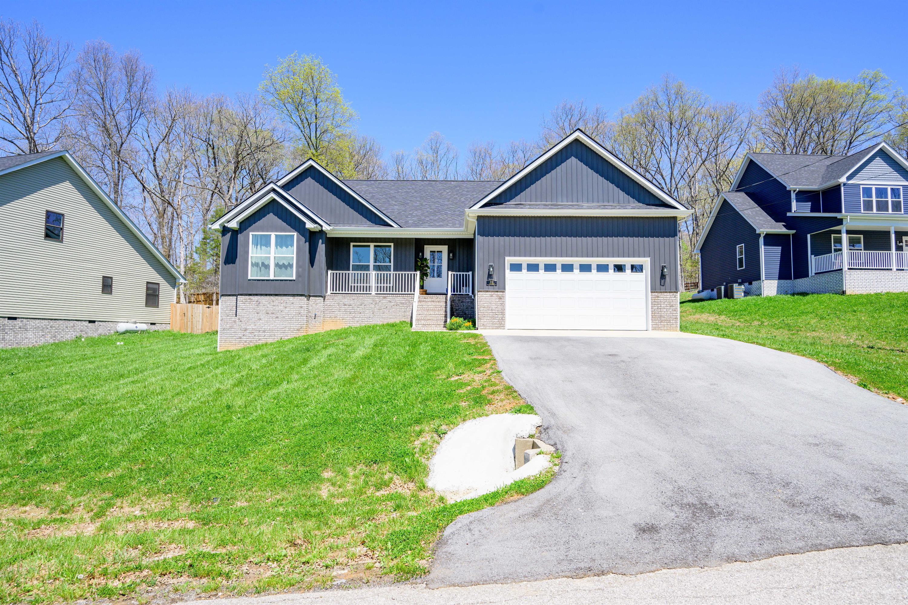 299 Hampton Road – photo 1