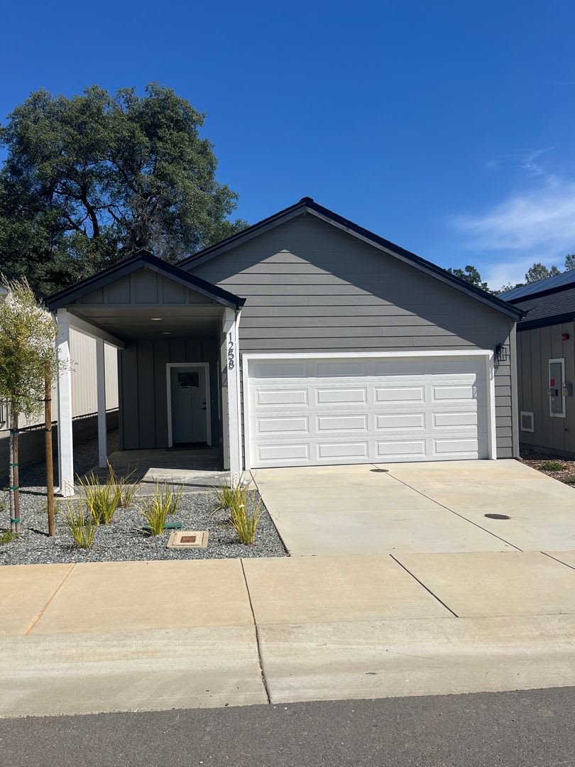 Brand New Build on Old Alturas – photo 1