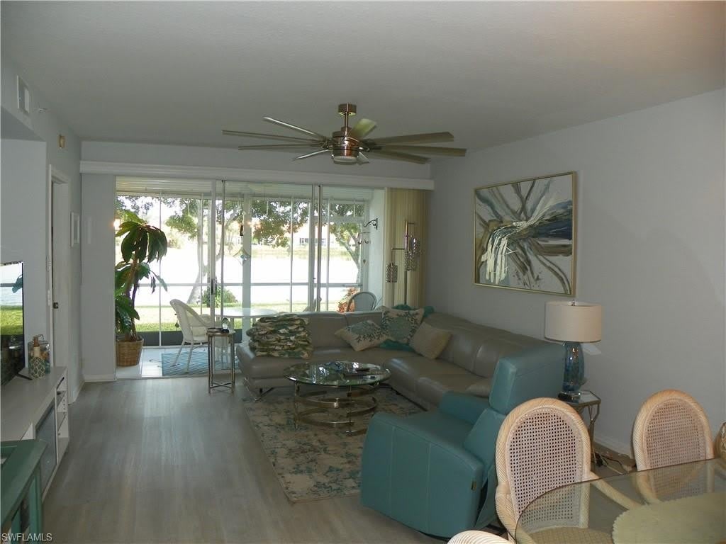 218 Gabriel Cir – photo 3