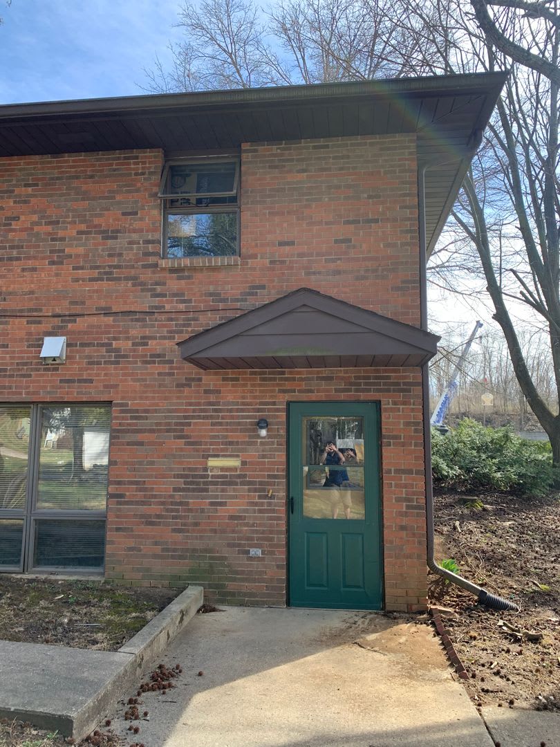 ***AUGUST 2027*** Lower Level 2 bedroom, 2 bath home with large yard (Great for large group!) – photo 2