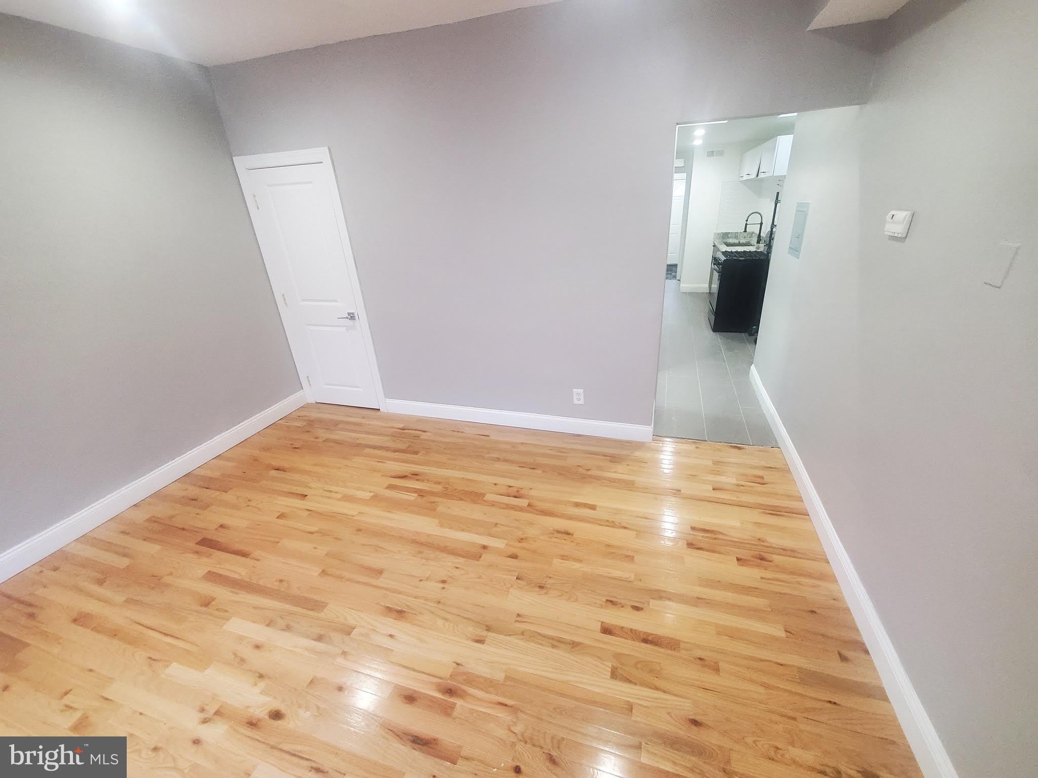 1122 PENN Street NE – photo 2