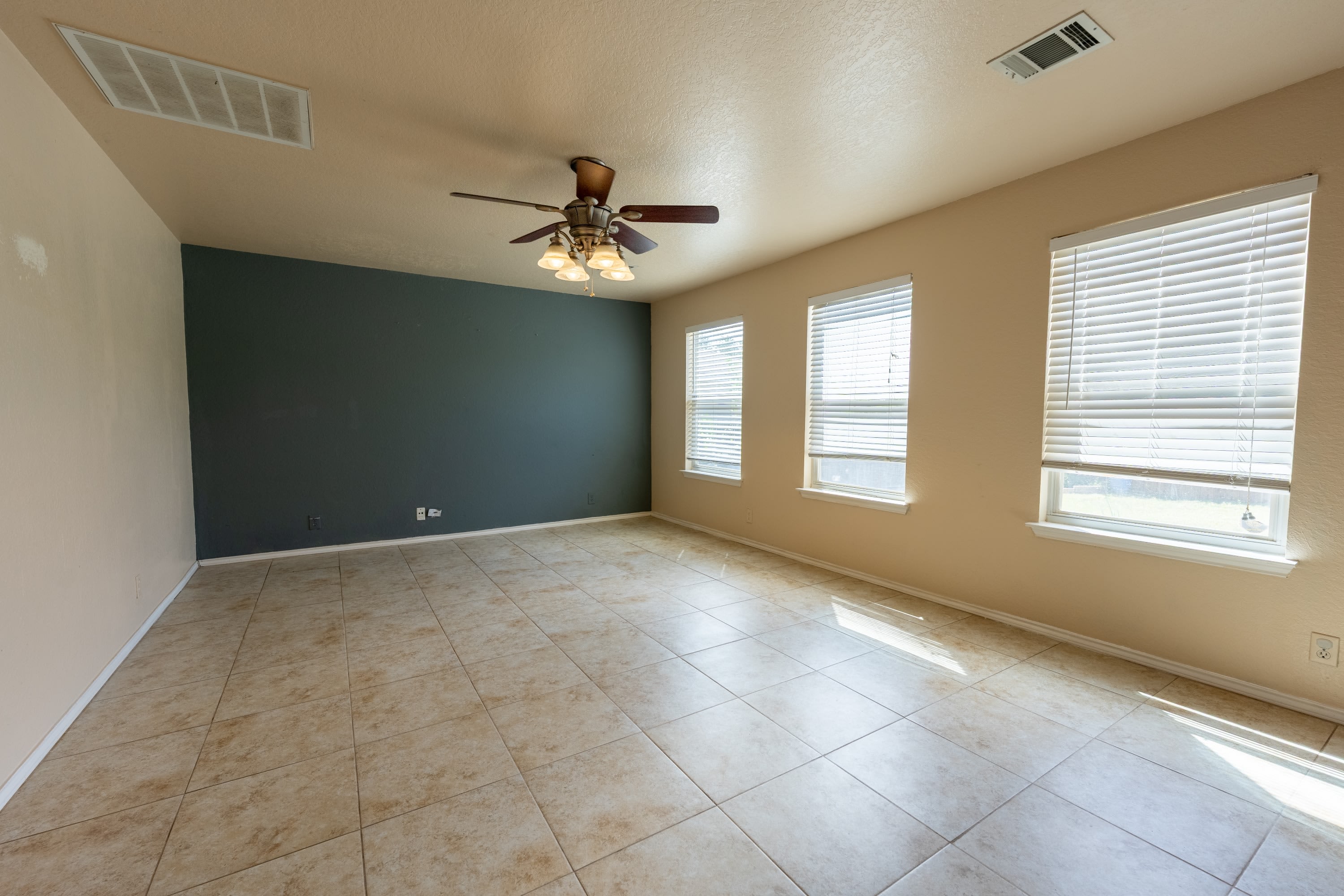 337 Longhorn Way – photo 2