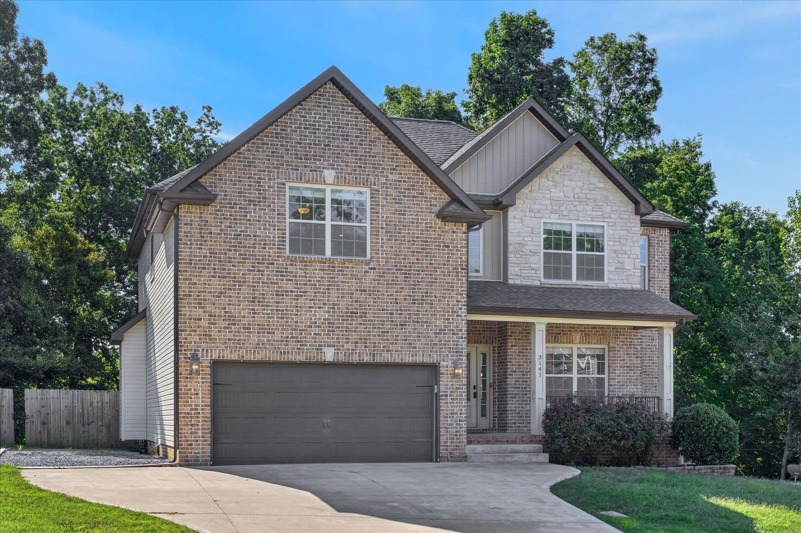 Dog Friendly Four Bedroom With Bonus – photo 3