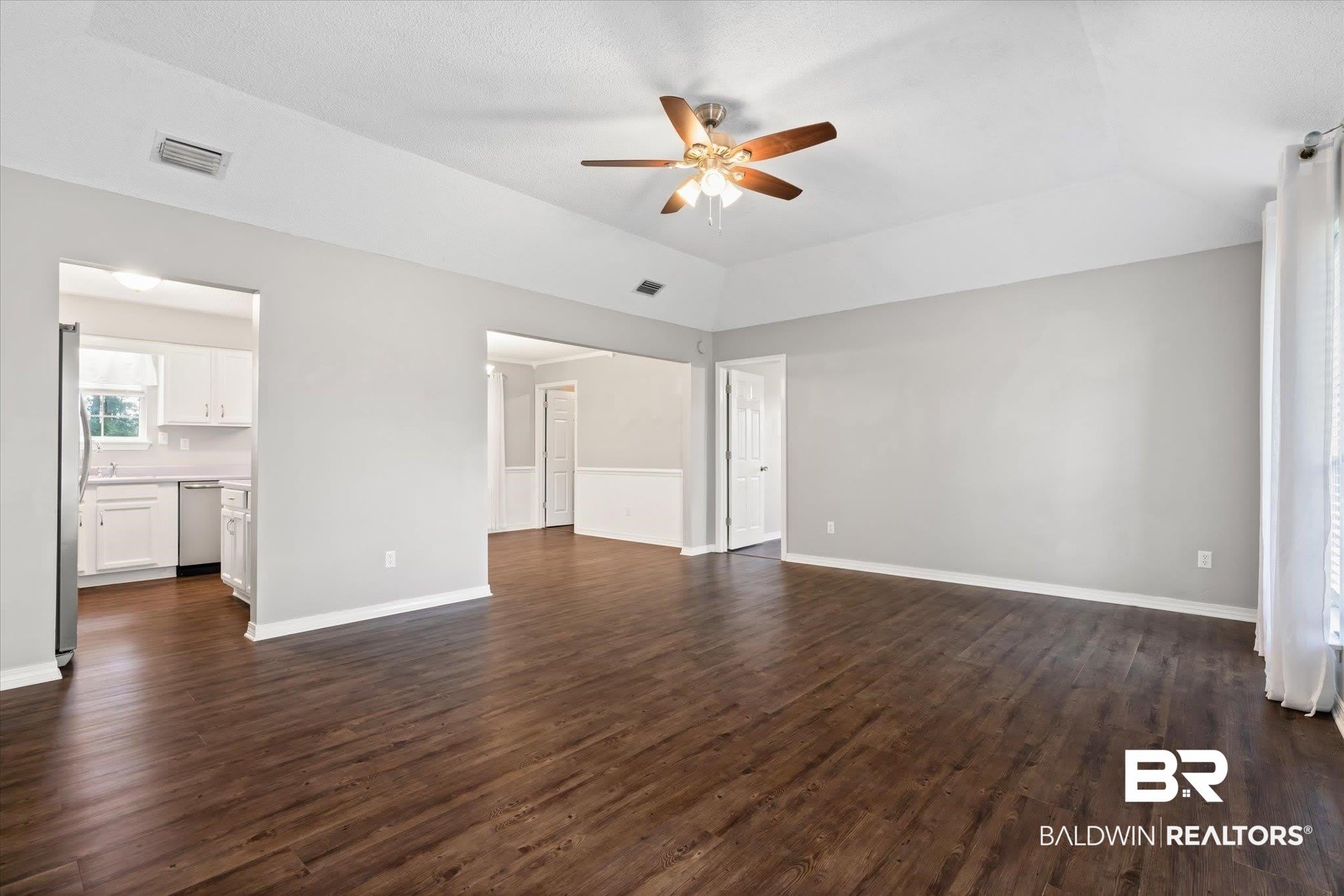 16216 Pointer Drive – photo 4