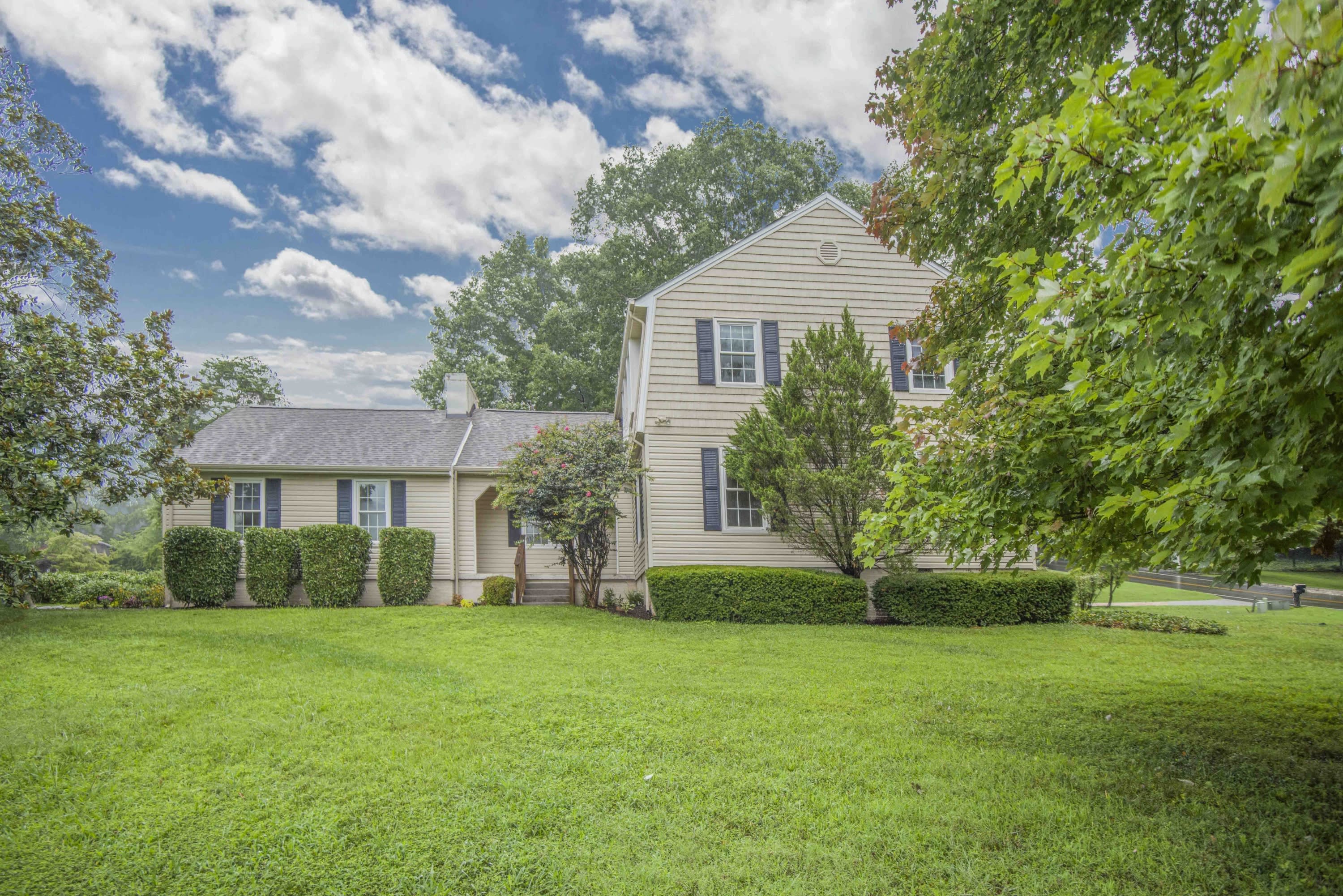 11144 Pleasant Forest Drive – photo 1