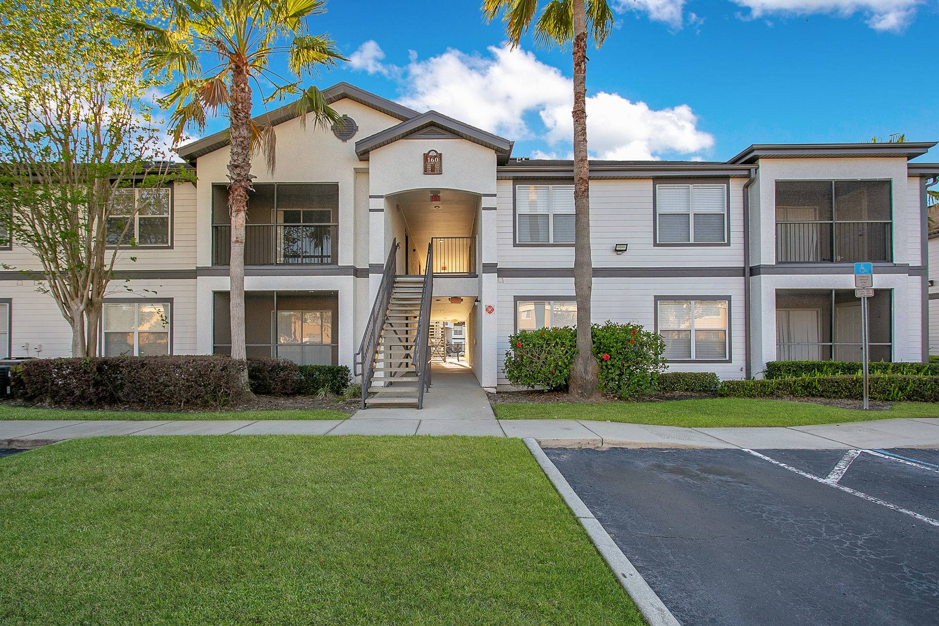 Fountain Place Apartments – photo 1