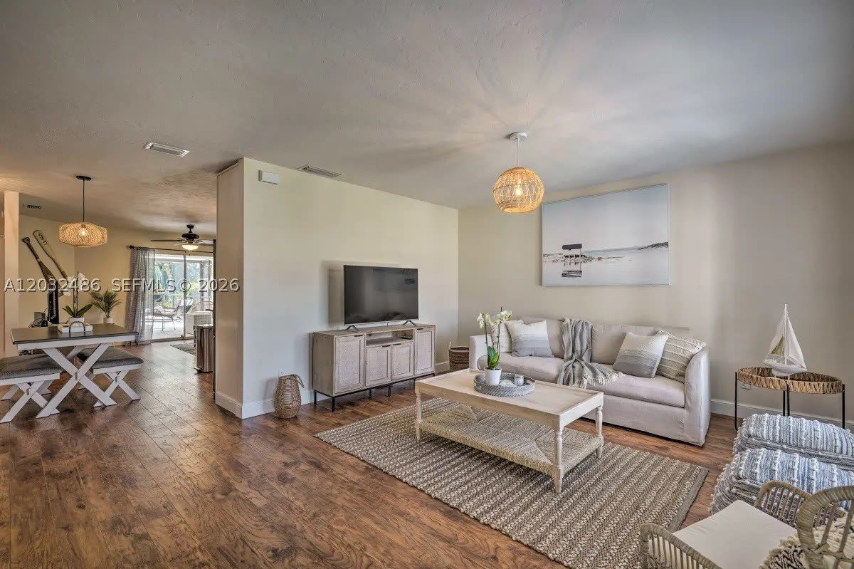 558 102Nd Ave – photo 3