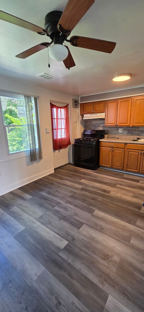 3 Bedroom Townhome Minutes From Towson Town Center! – photo 5