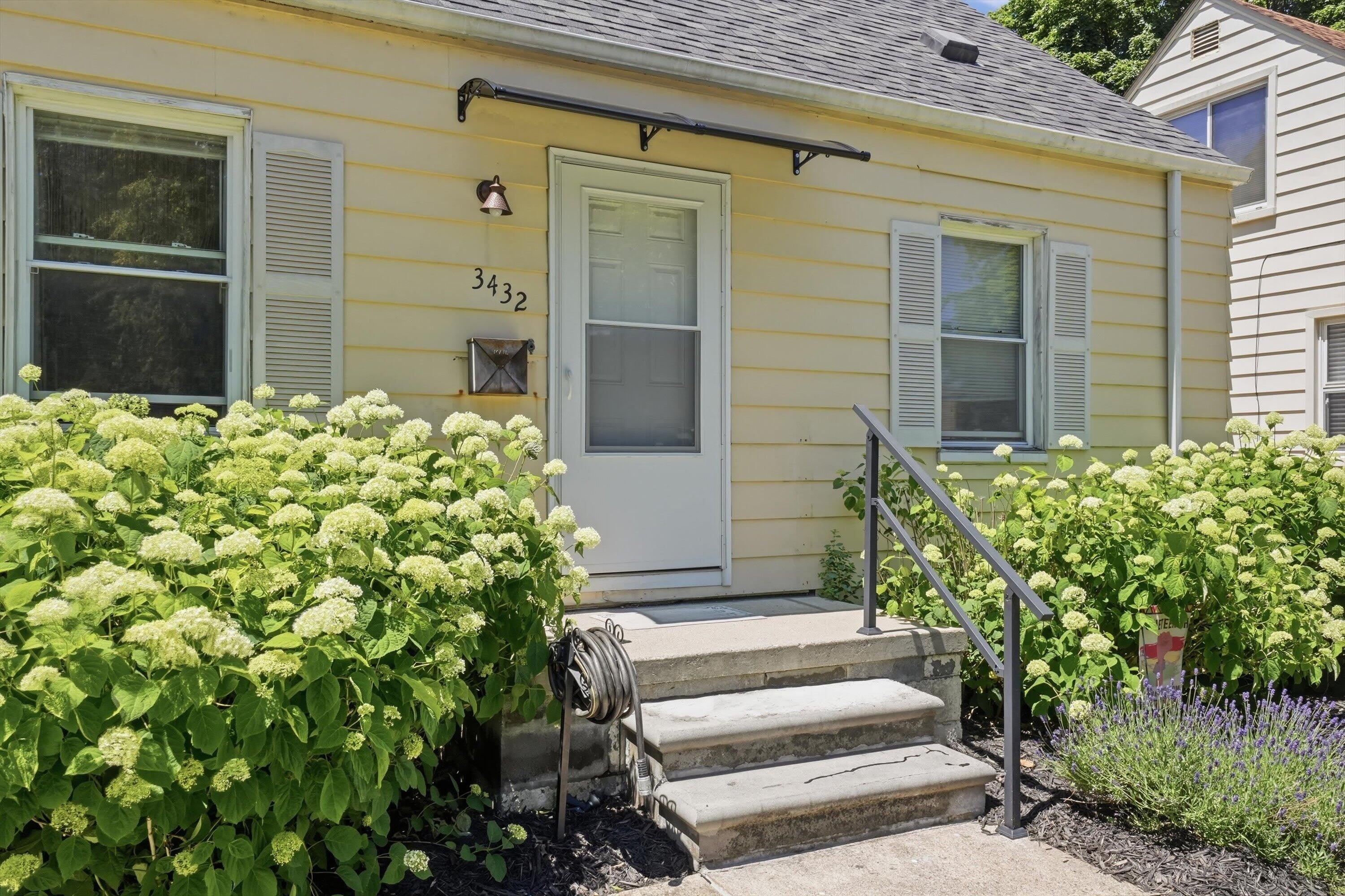 3432 Woodside Street – photo 5