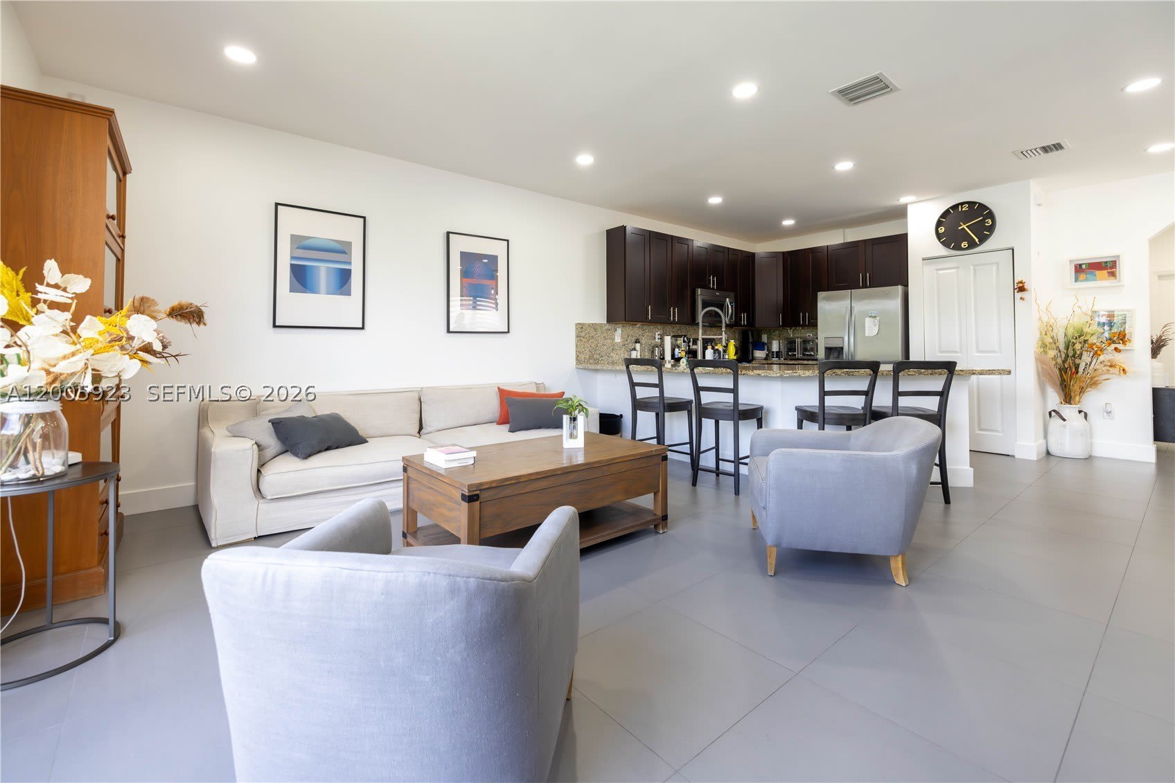345 Ne 194Th Ln – photo 3