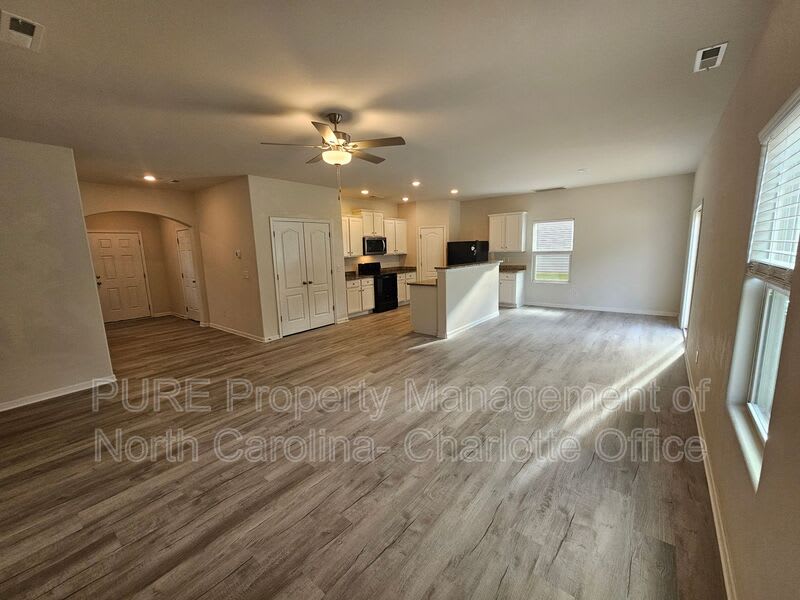 7015 Amberly Hills Rd – photo 5